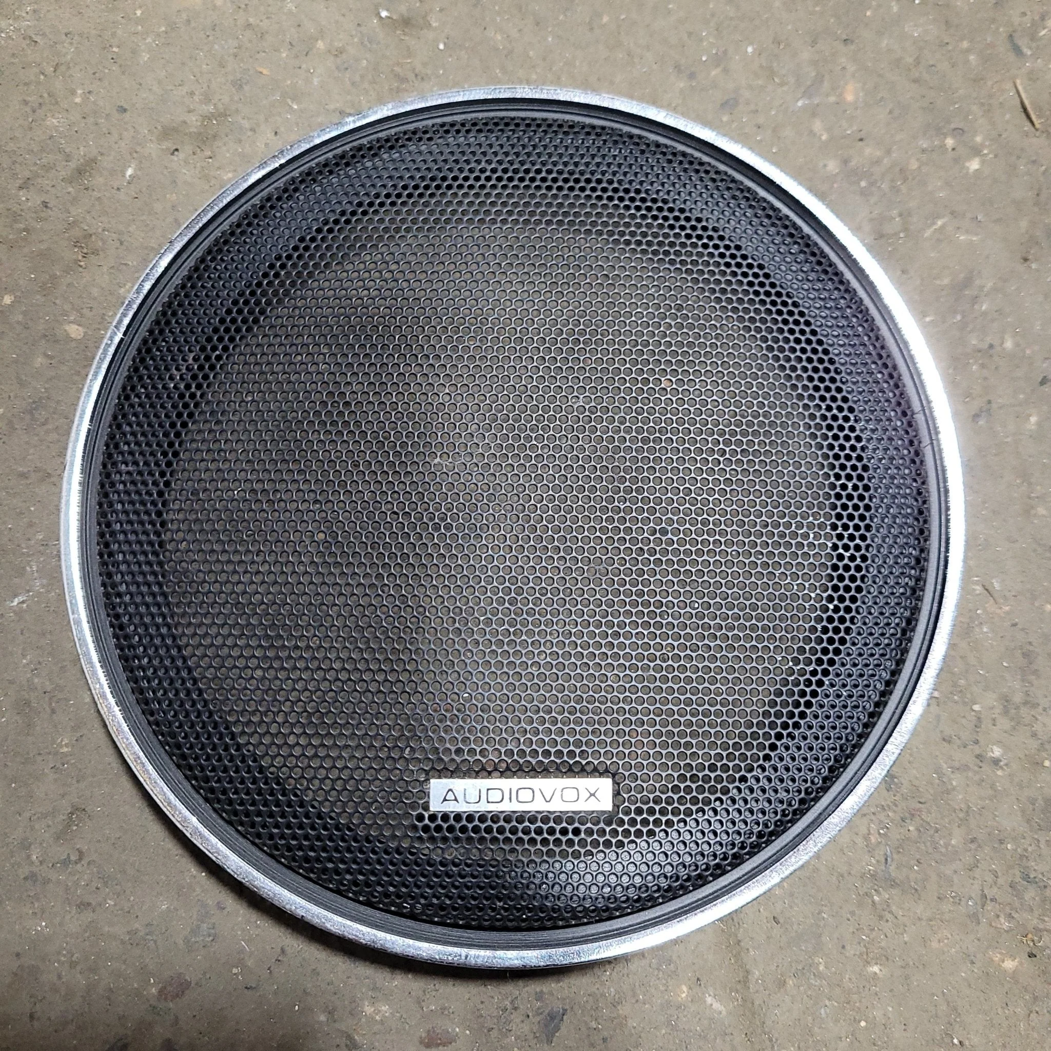 Used Speaker cover 6 1/2", snap on style