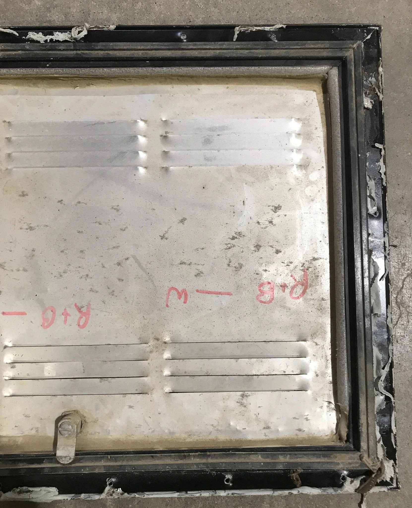 Used Square Cornered Battery/ Propane Cargo Door 20 3/4" x 14 3/4" x 3/4 "D - Image 5