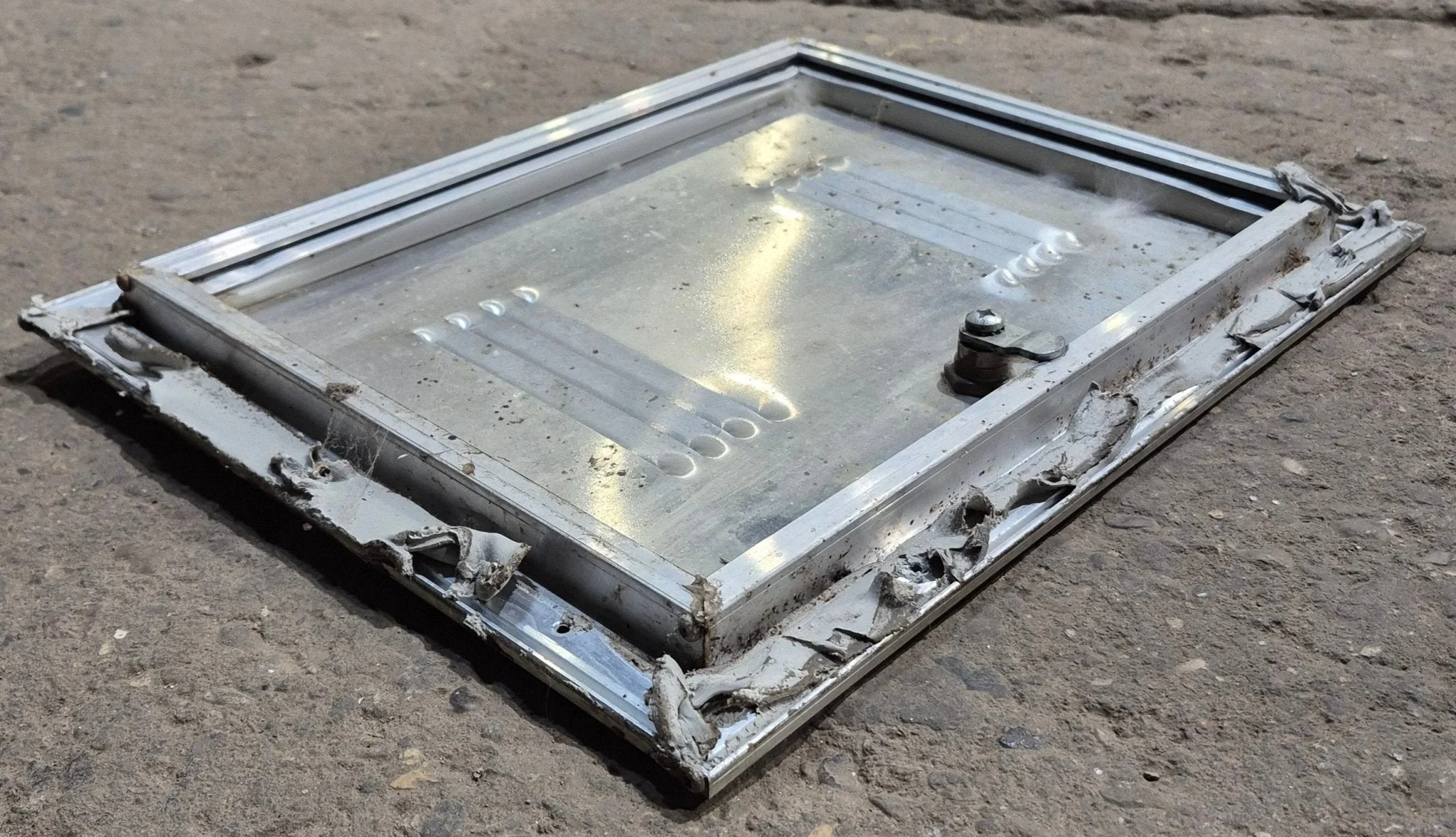 Used Square Cornered Battery/ Propane Cargo Door 13 3/4" x 10 3/4" x 1/2" - Image 3