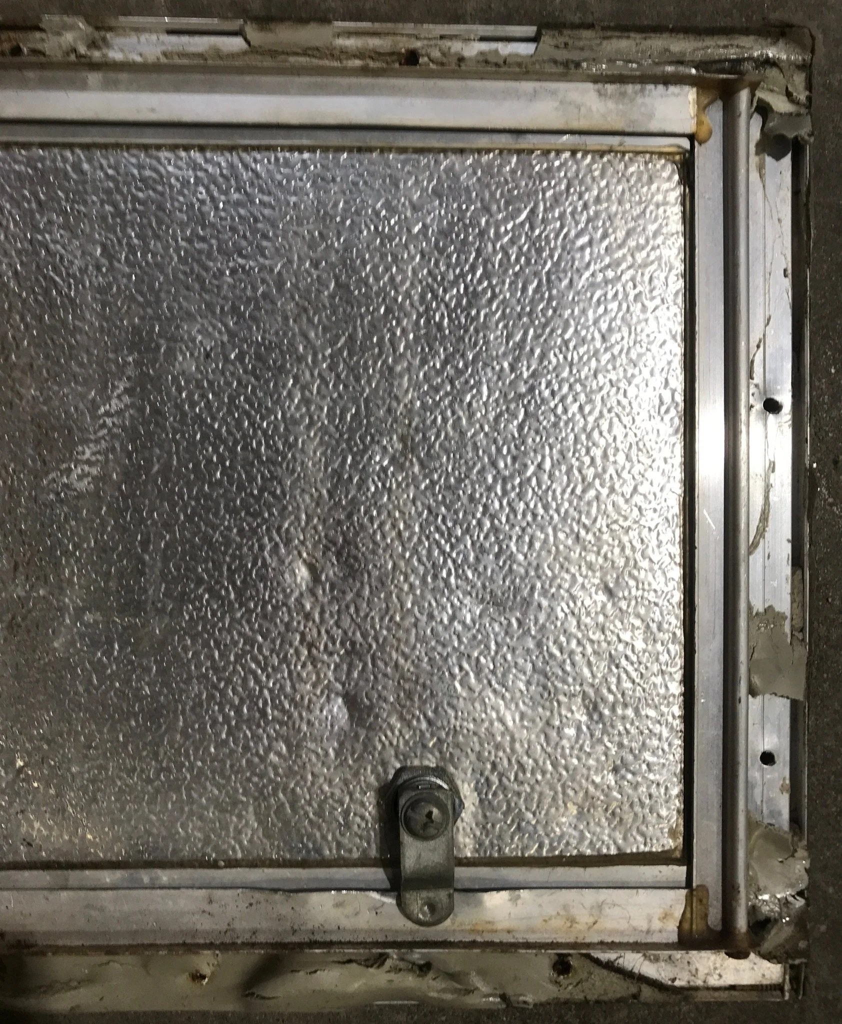 Used Square Cornered Cargo Door - 15 1/2" x 10 1/2" x 3/4" D - Image 6