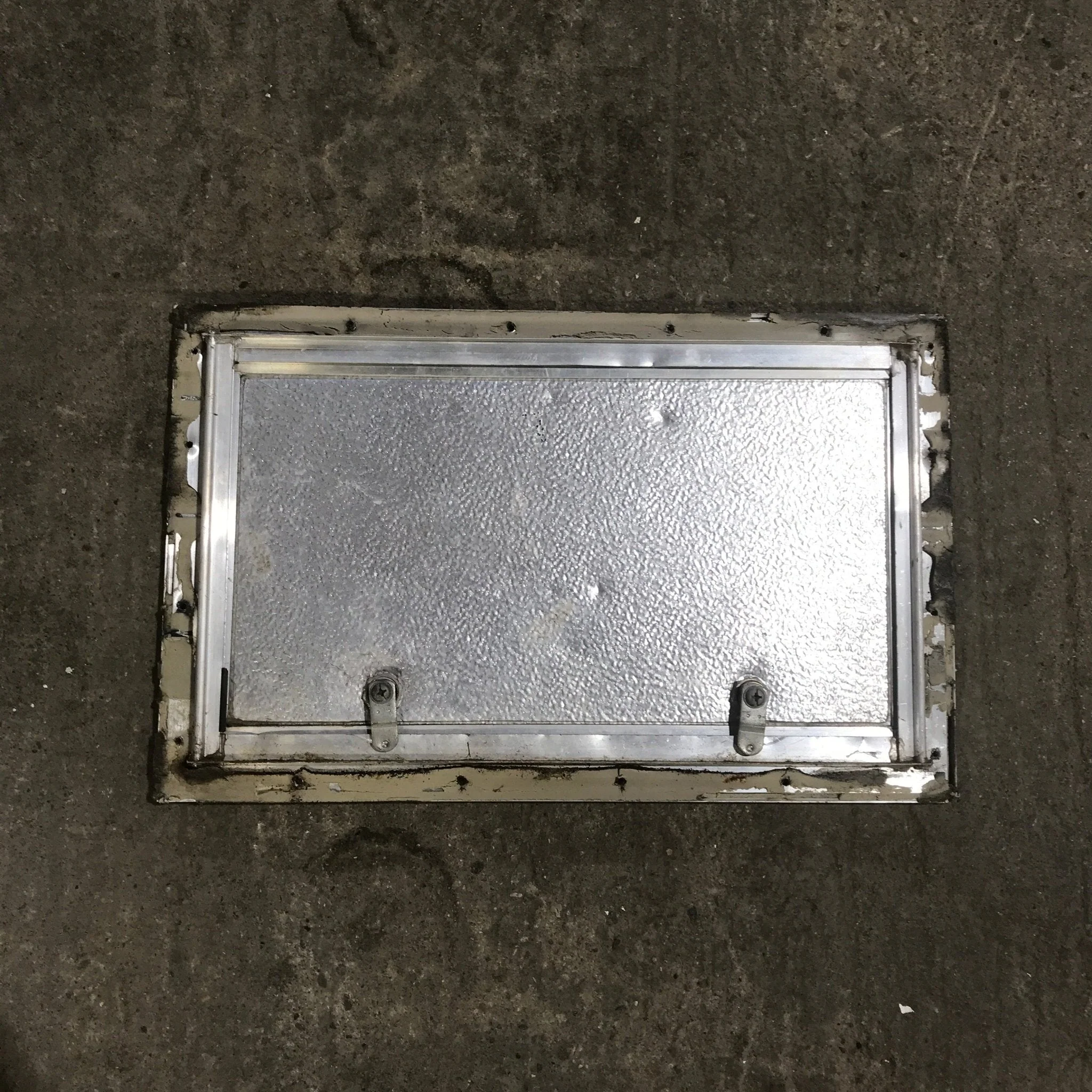 Used Square Cornered Cargo Door - 17.50" X 10.50" X .625" - Image 4