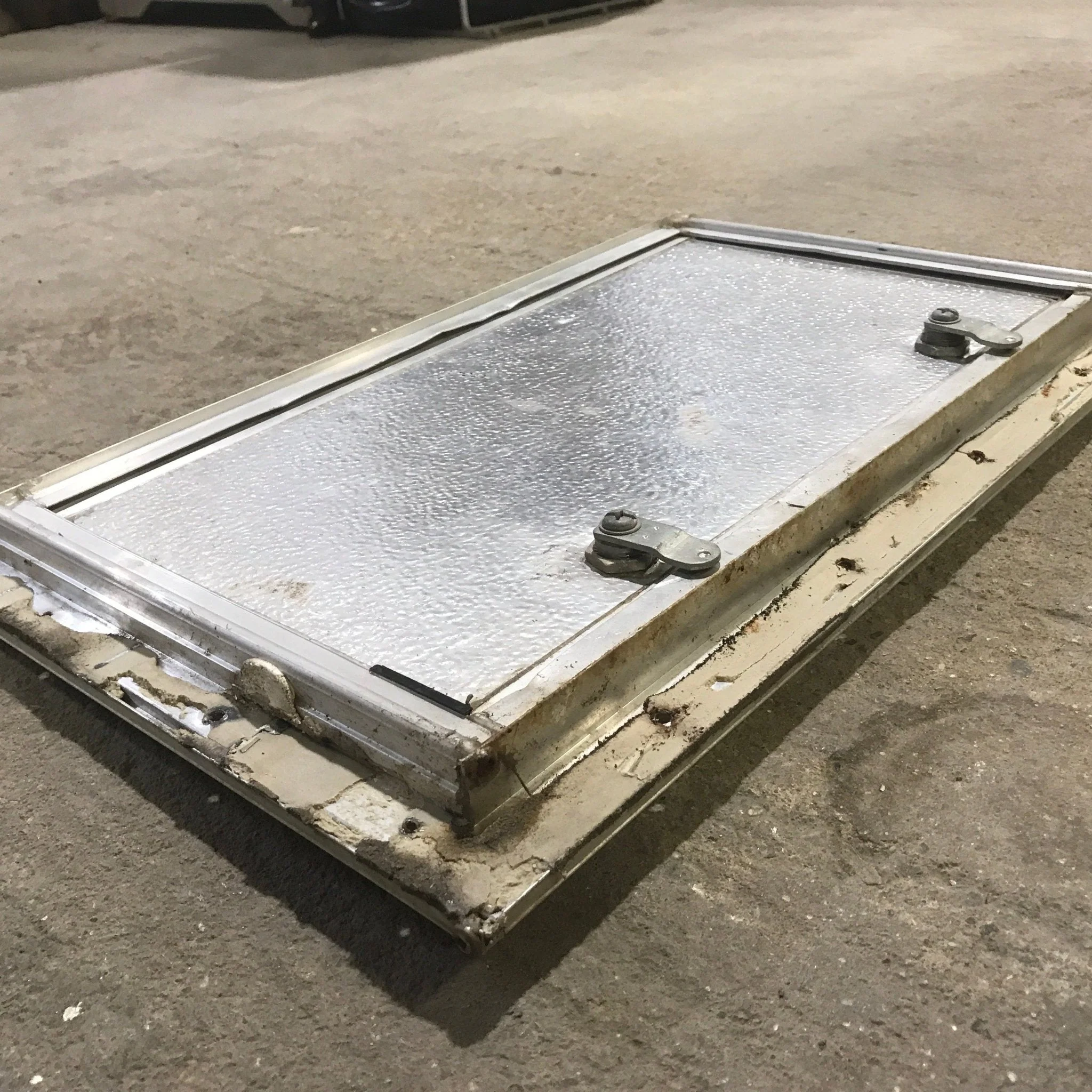Used Square Cornered Cargo Door - 17.50" X 10.50" X .625" - Image 5