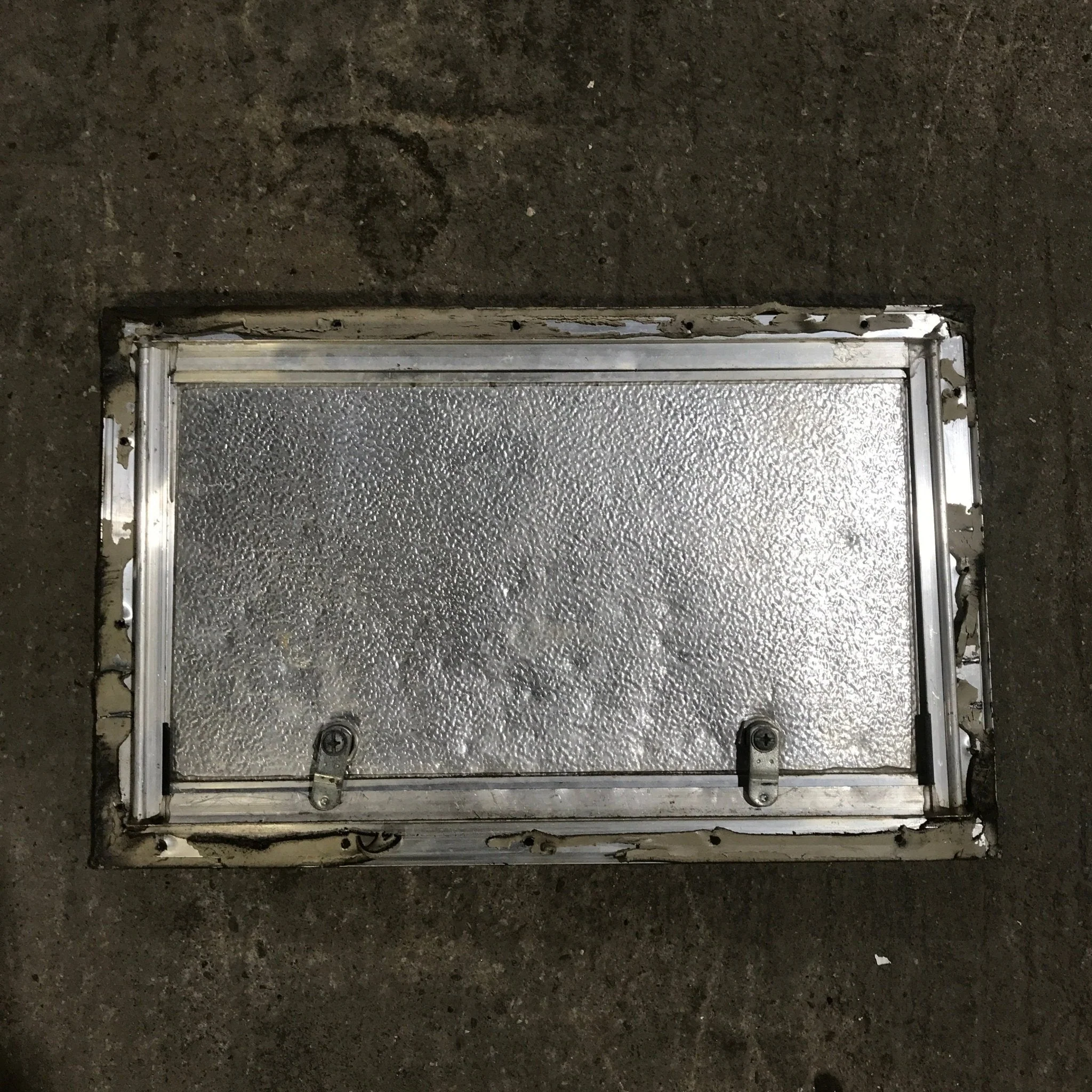Used Square Cornered Cargo Door - 17.50" X 10.50" X .625" - Image 4
