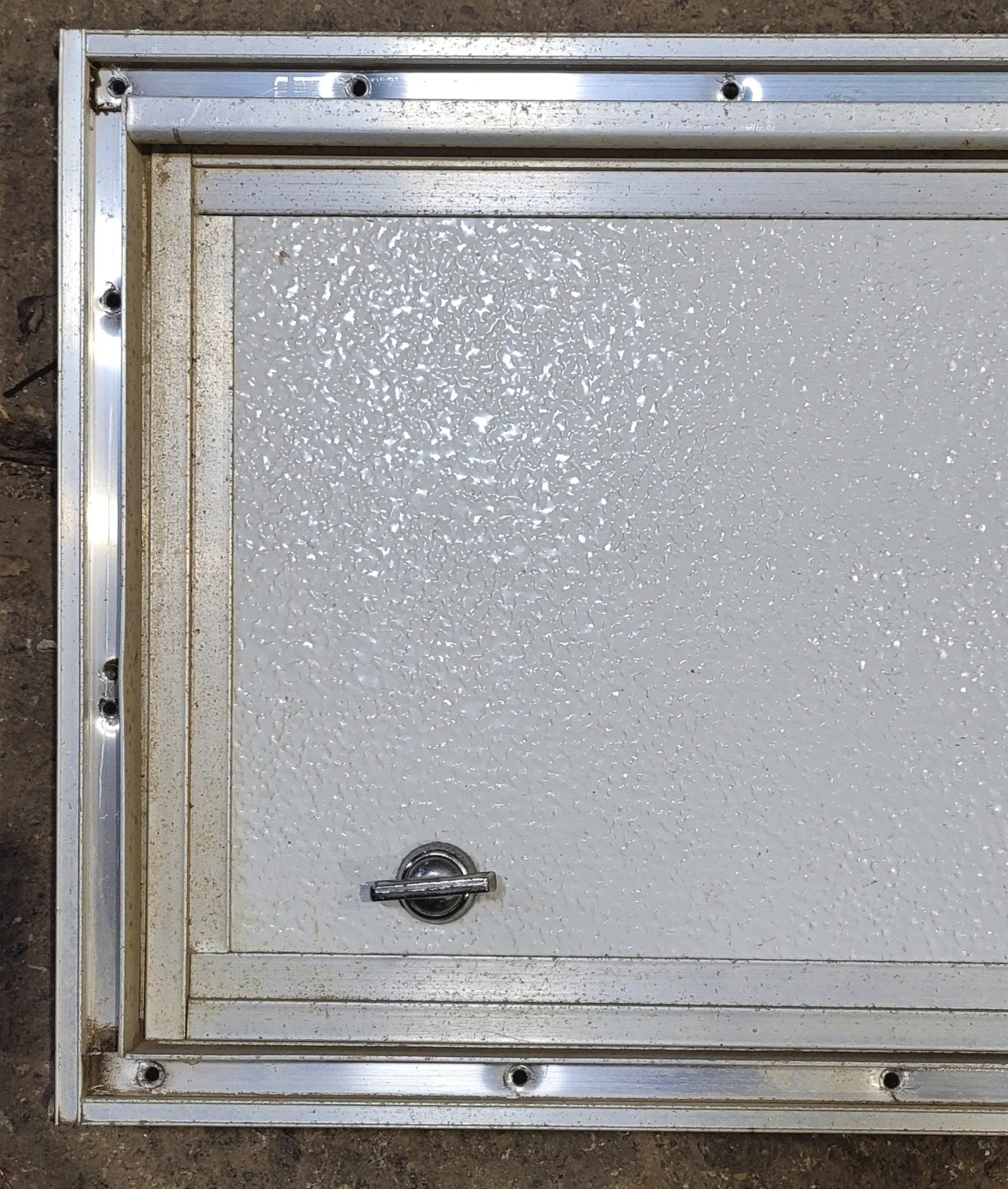 Used Square Cornered Cargo Door 17" x 9 3/4" x 3/4"D - Image 4
