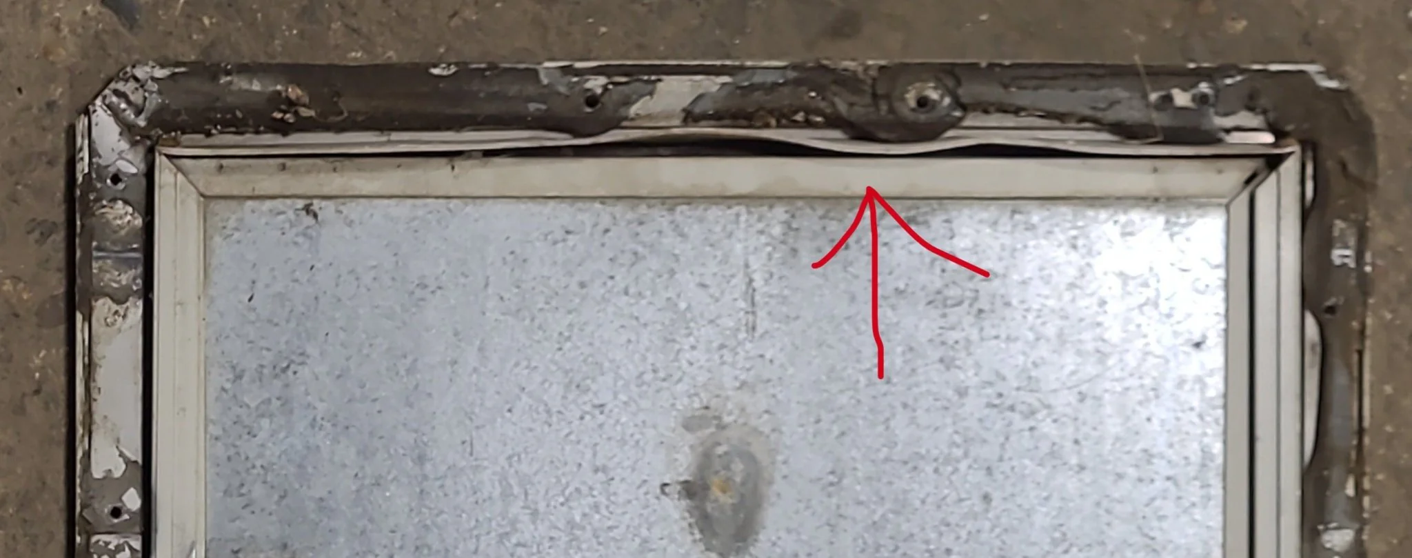 Used Square Cornered Cargo Door 29 1/4" x 13 3/4" x 5/8" - Image 5