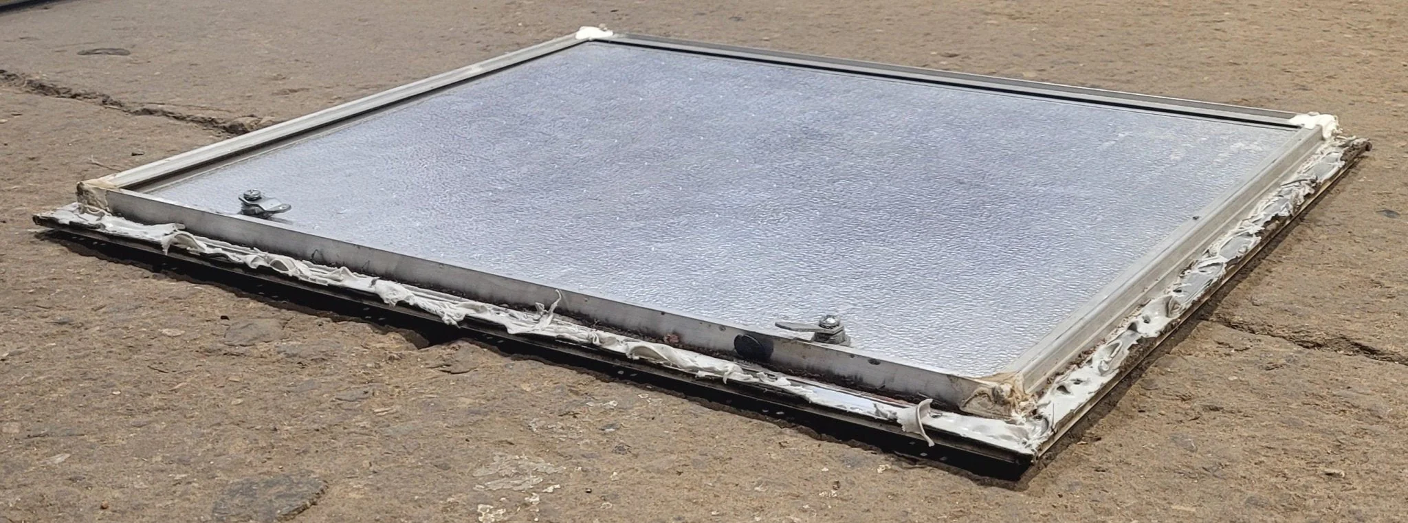 Used Square Cornered Cargo Door 30" x 23 3/4" x 3/4"D - Image 3