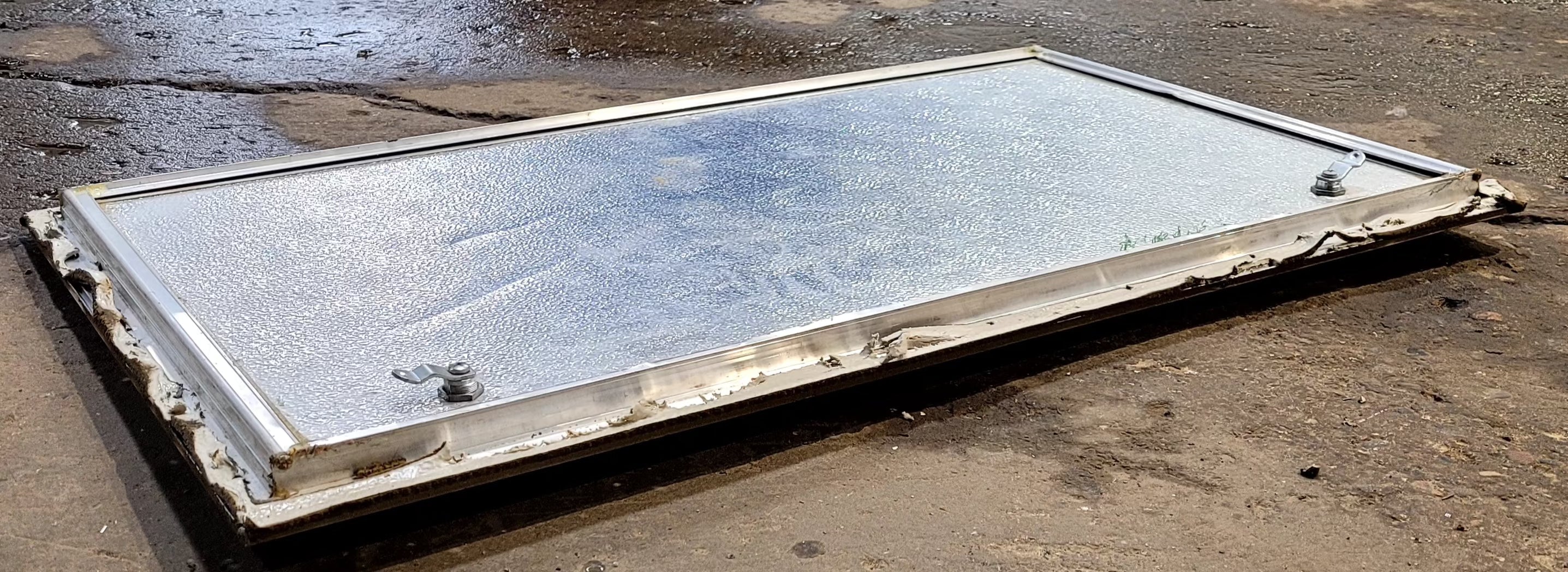 Used Square Propane/ Cornered Cargo Door 36" x 19 3/4" x 3/4" D - Image 5