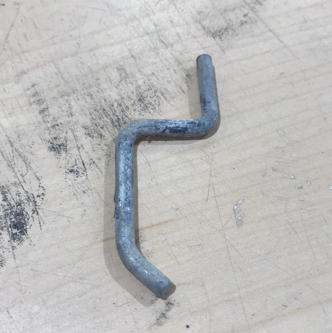 Used Suburban Bracket Door Hinge Pin - 150080 - Image 4