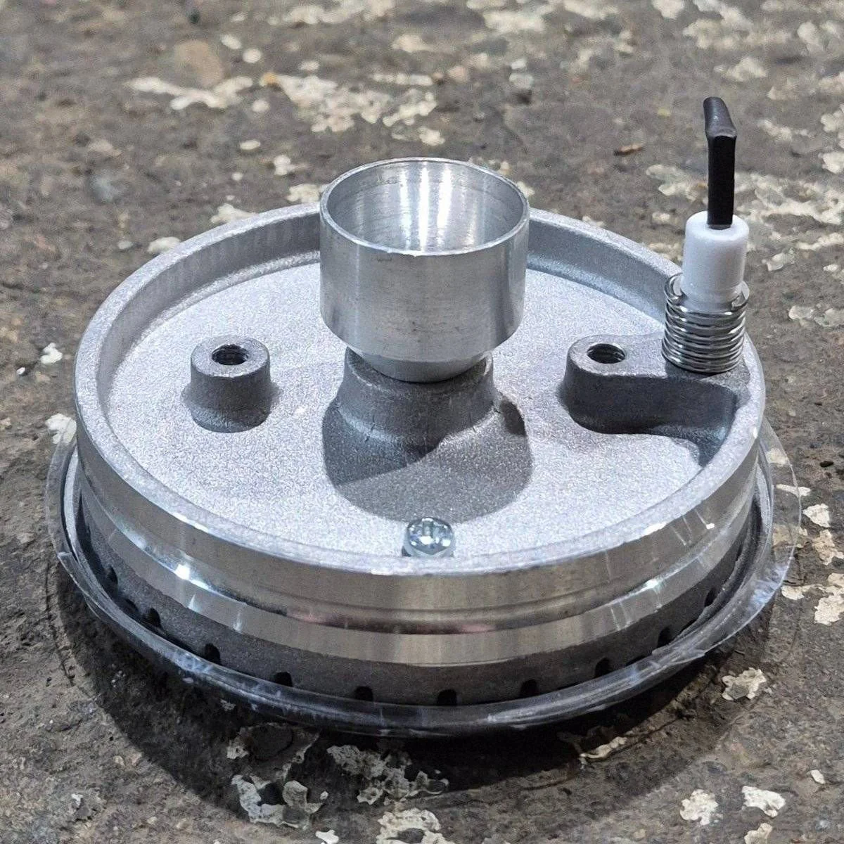 Used Suburban Center Burner, Piezo - 010999 - Image 3