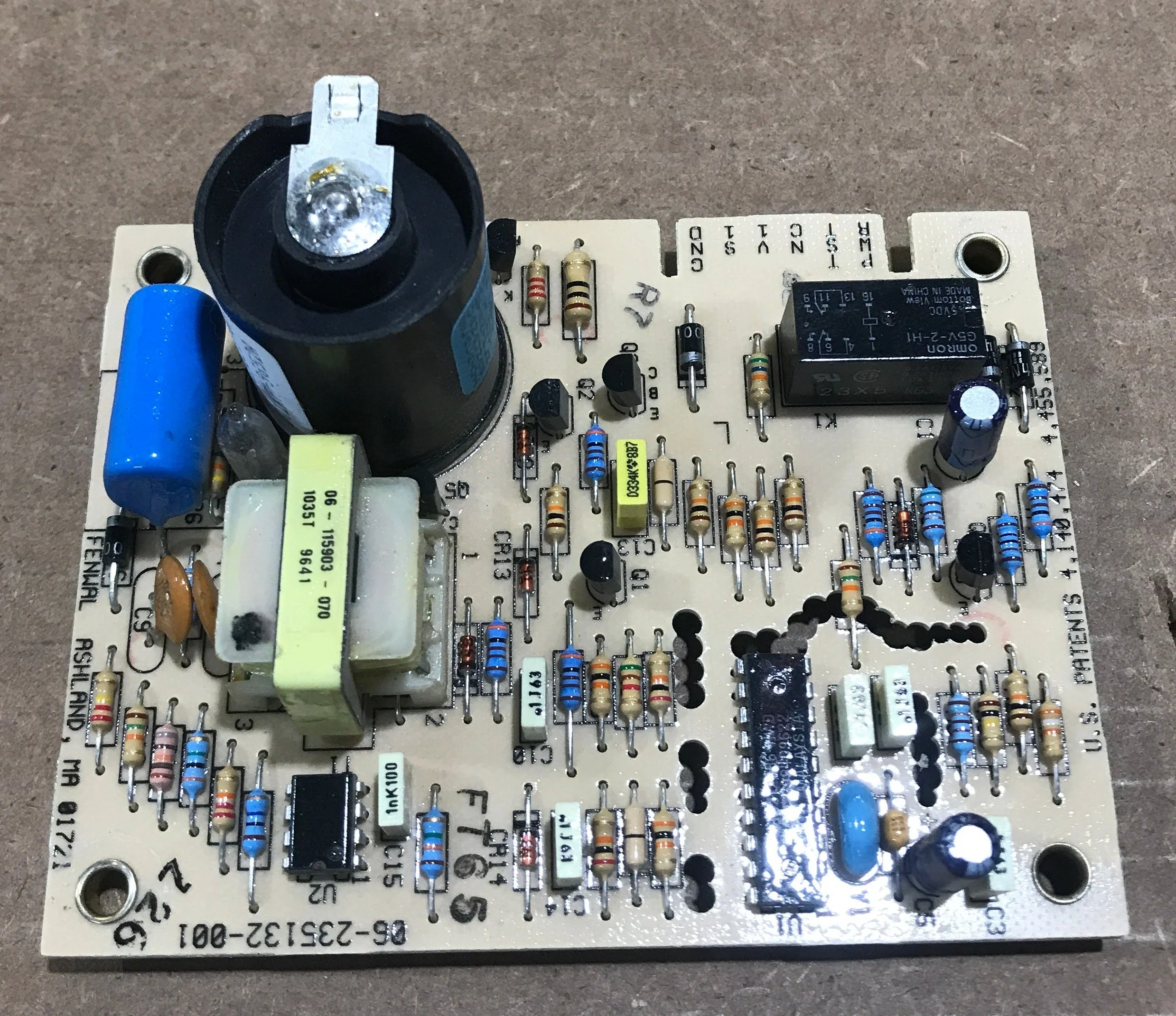 Used Suburban (Fenwal) Ignitor Control Board - 231741-2