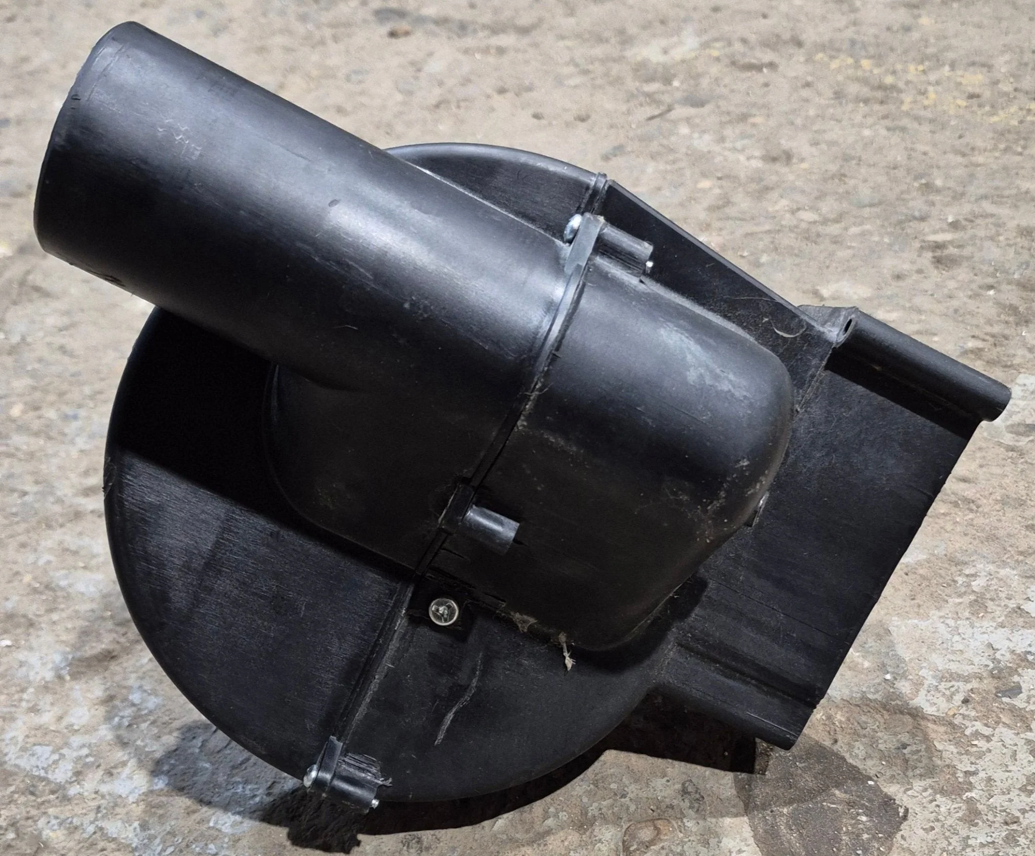 Used Suburban Furnace Blower Housing, Front and Rear - 391039 & 391035 - Image 3