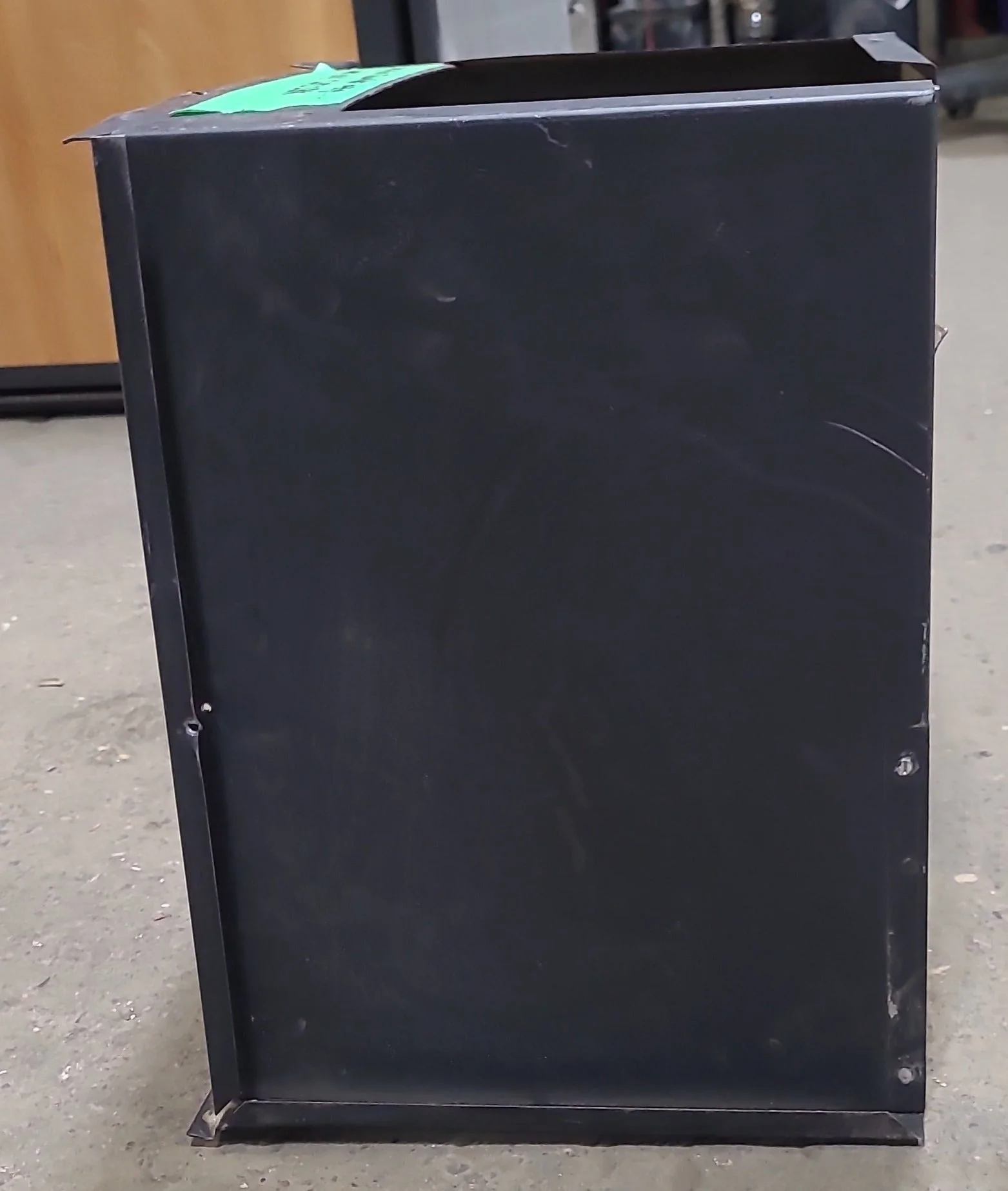 Used Suburban Furnace Combustion Chamber Assembly Cover (20932BK) - Image 3