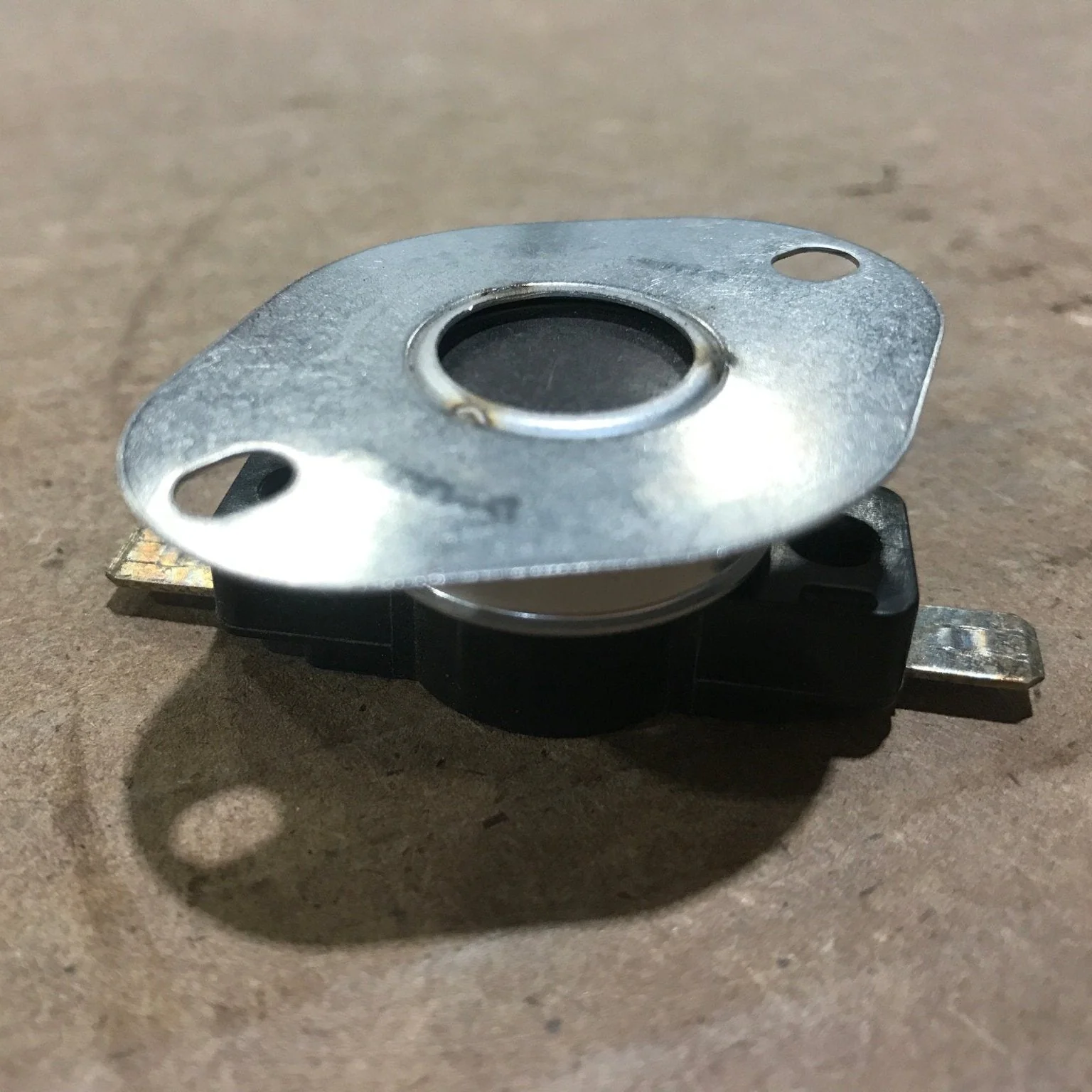 Used Suburban Furnace Limit Switch - 231799 - Image 2