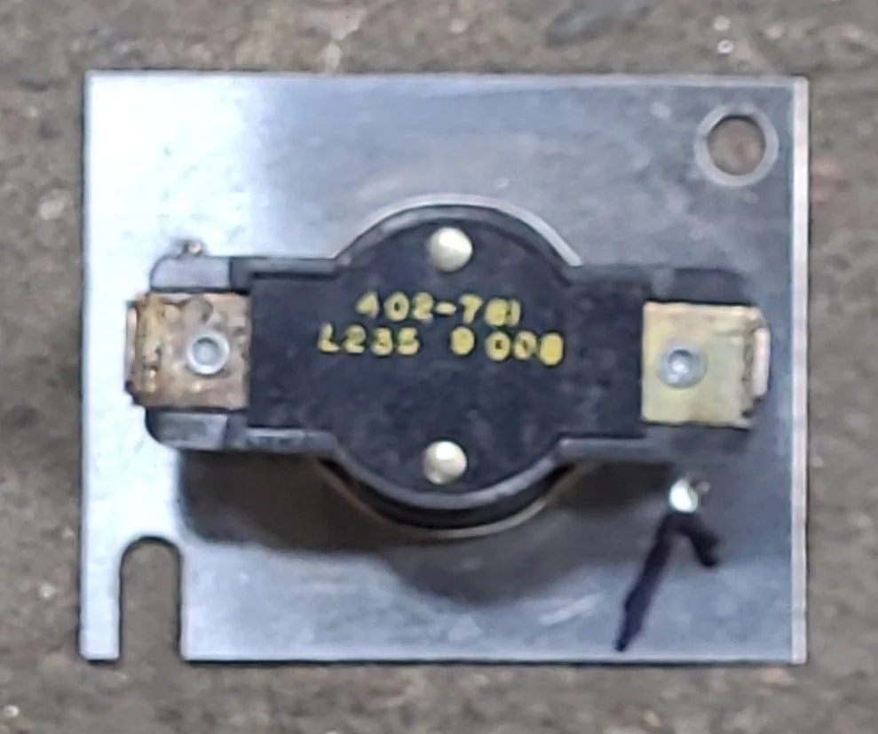 Used Suburban Furnace Limit Switch 235 Degree 231244 - Image 2