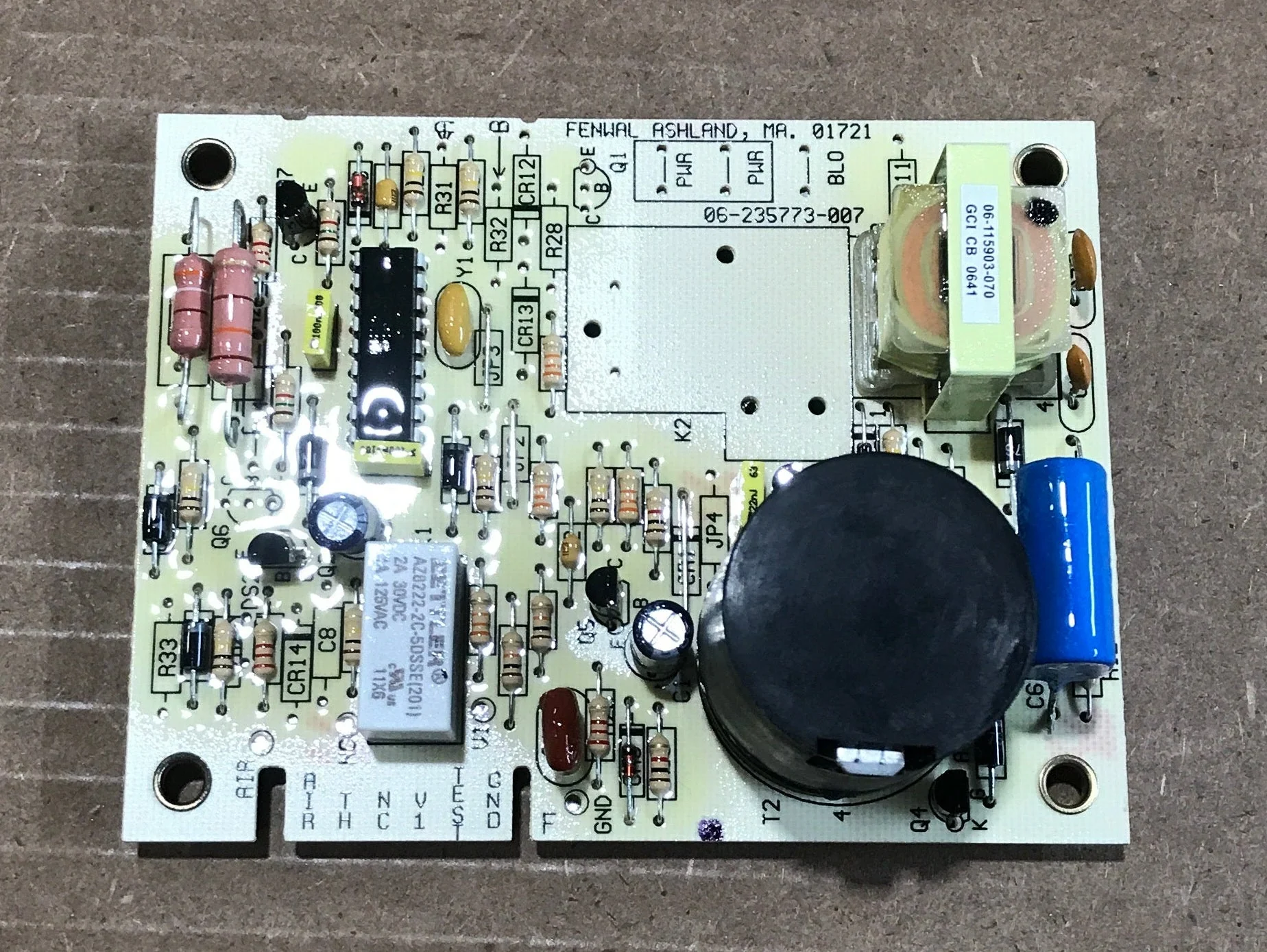 Used Suburban Ignition Control Circuit Board - 521099 - Image 3