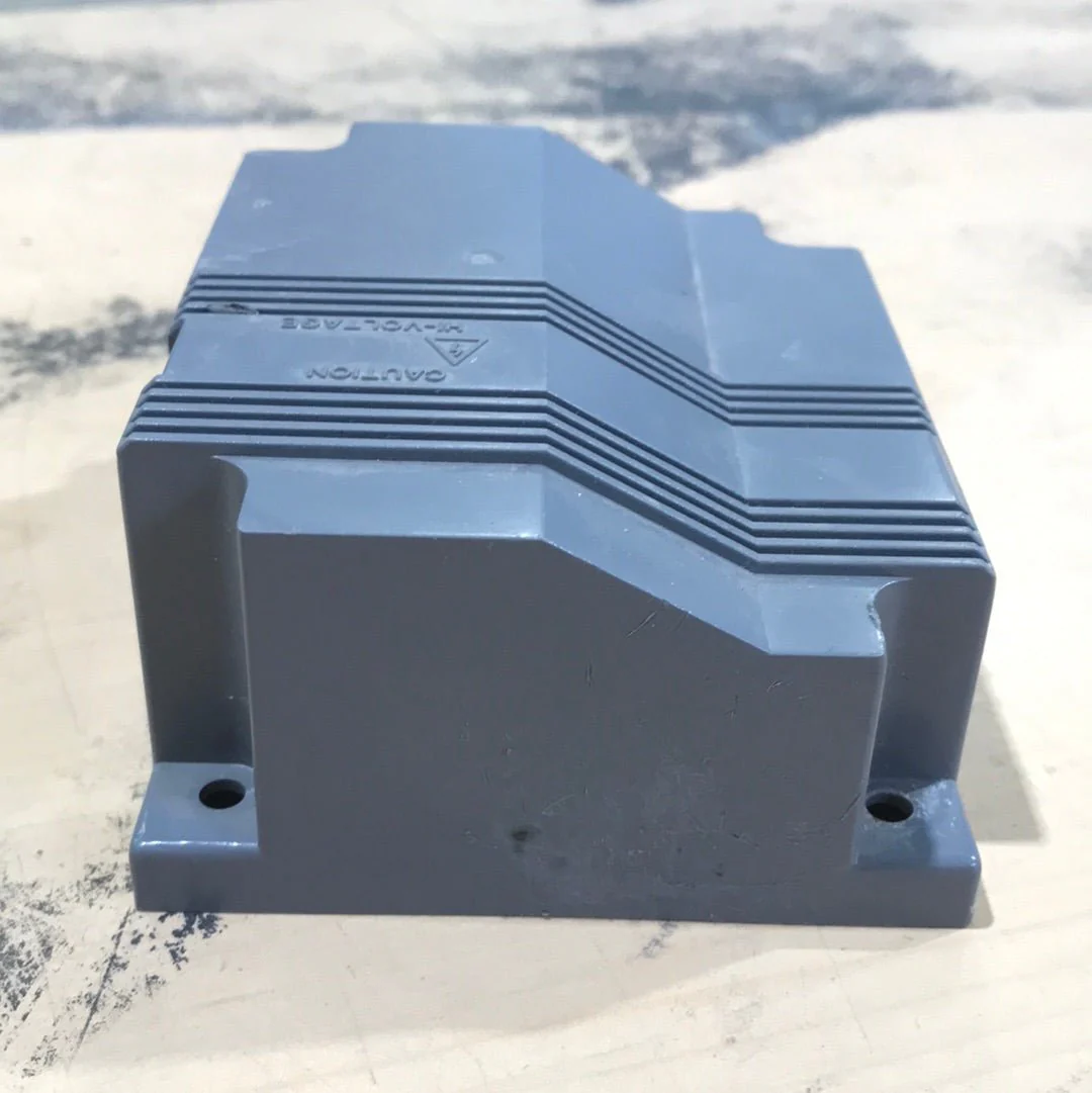 Used Suburban Ignitor Board Cover - Image 3