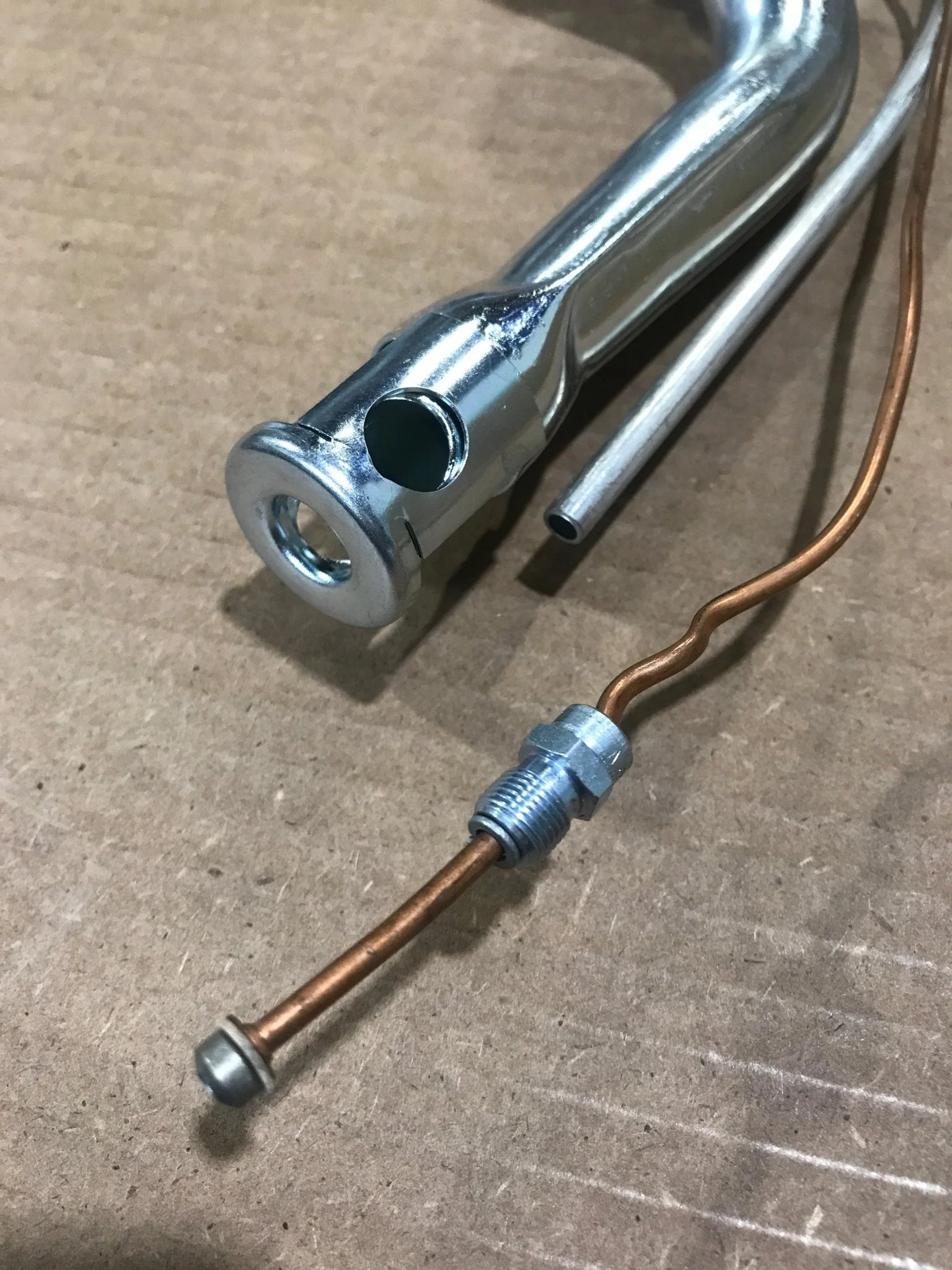 Used Suburban Large Burner Assembly - 520564 - Image 6