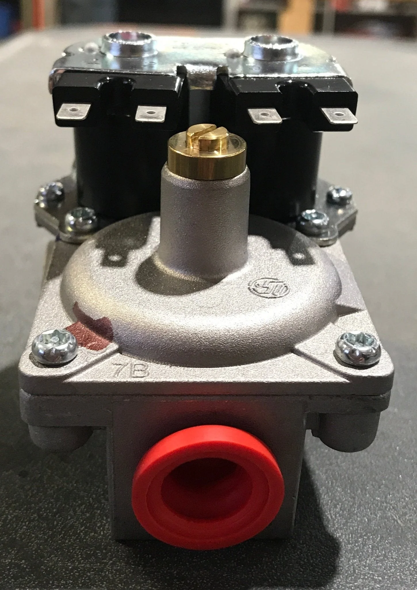 Used Suburban Water Heater DSI Gas Valve - 161109MC , BZA10A - Image 3