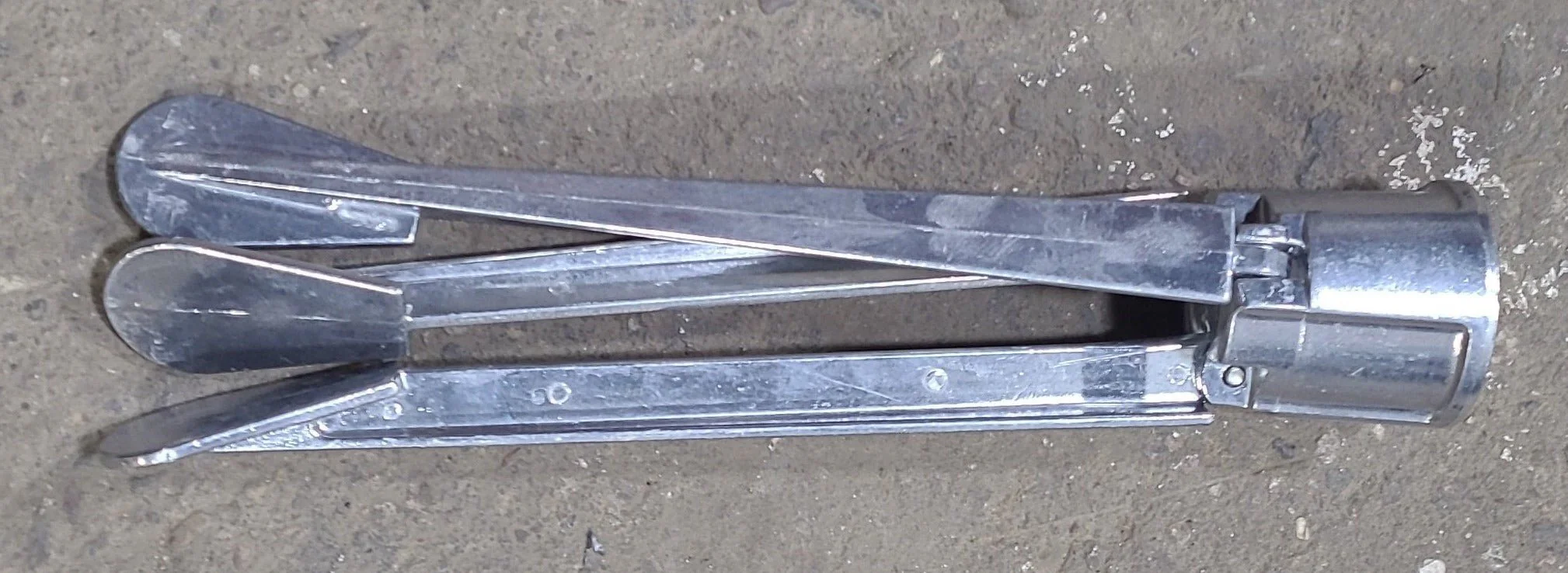 Used Table Leg Tripod - Image 3