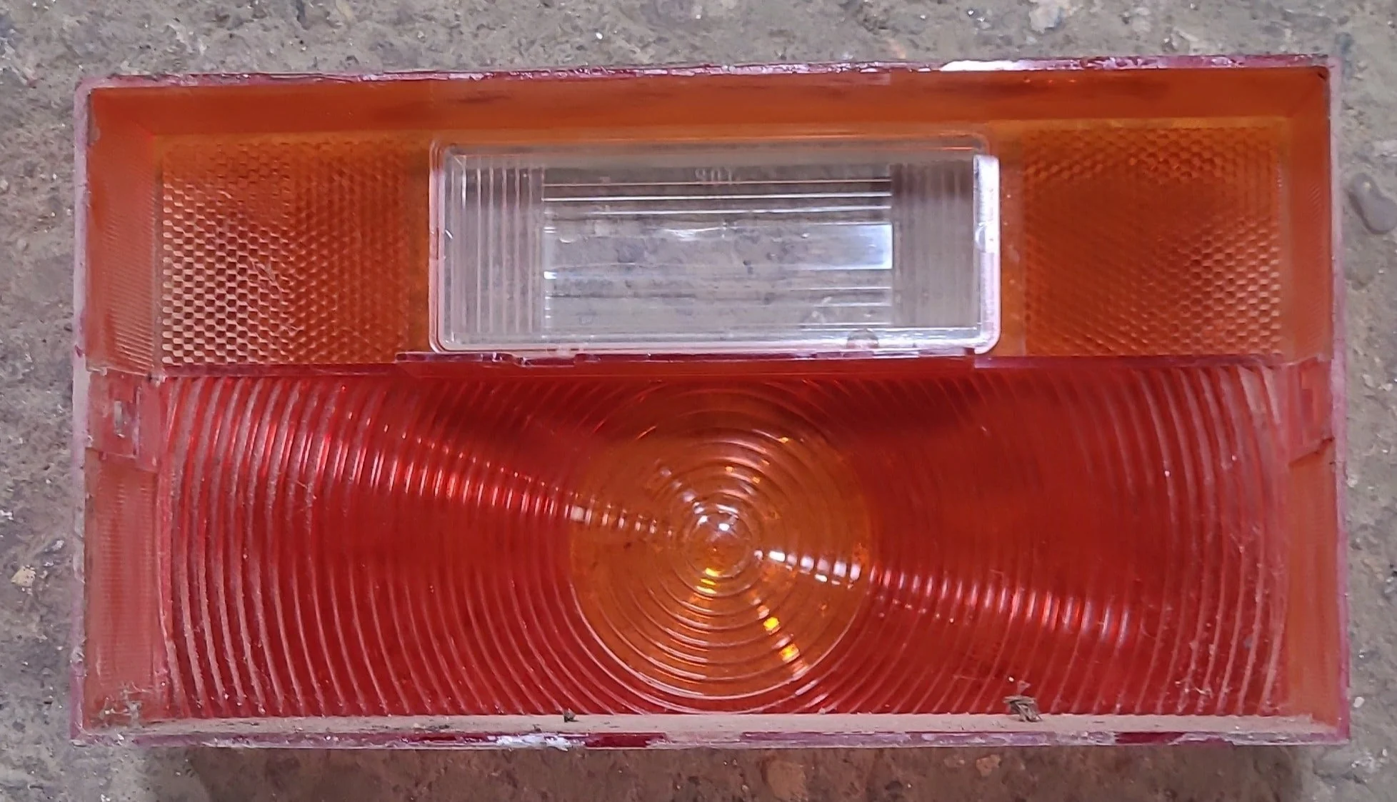 Used Tail Light Replacement Lens - Image 3
