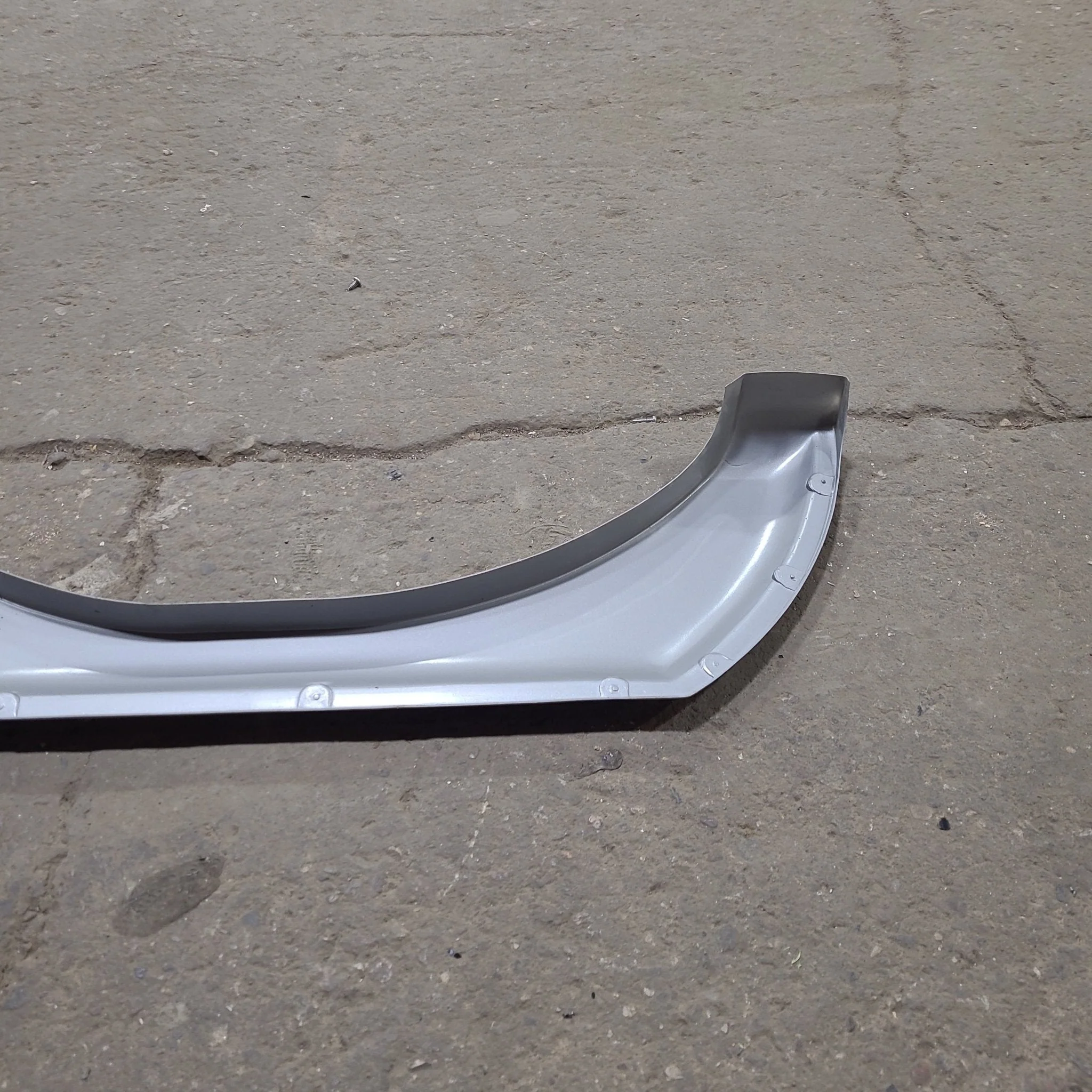 Used Tango Fender Skirt (grey) 64" X 12" - Image 7