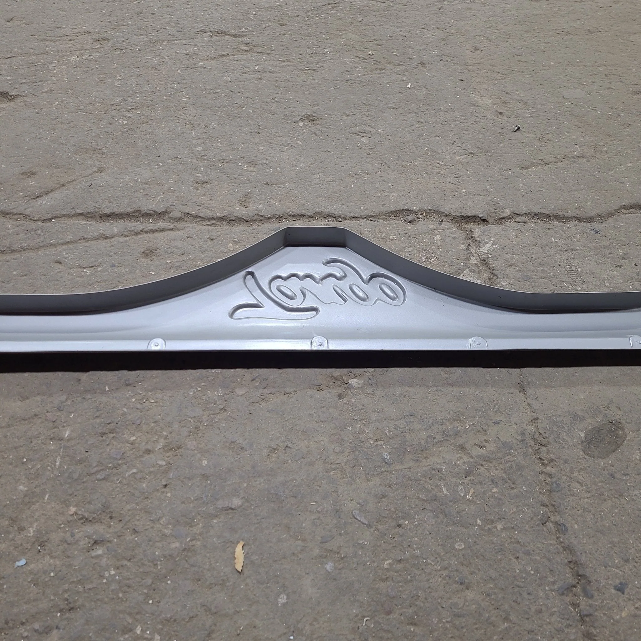 Used Tango Fender Skirt (grey) 64" X 12" - Image 8