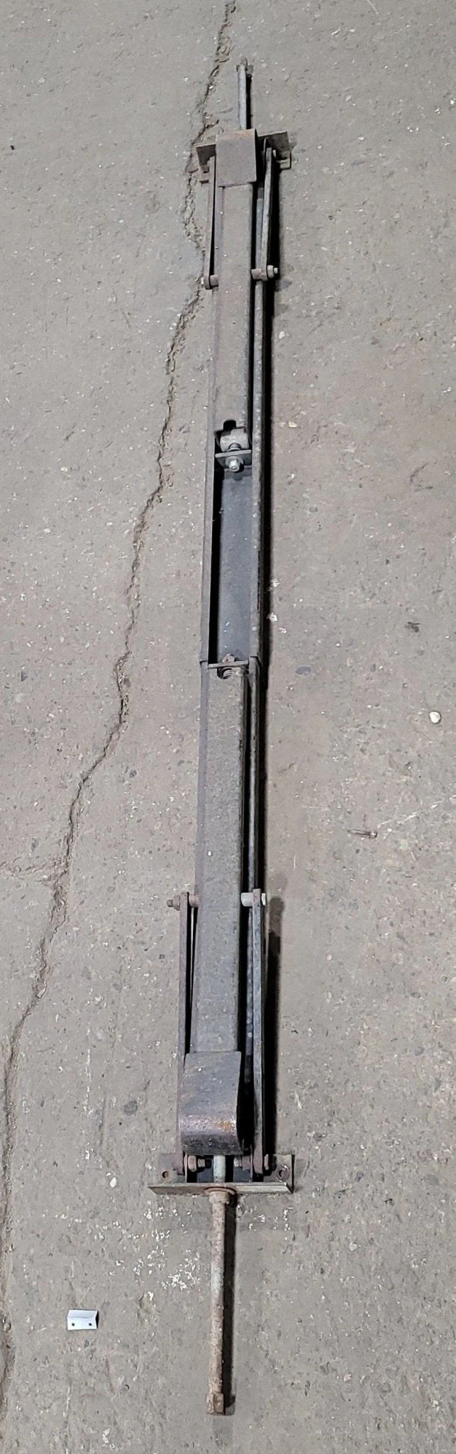 Used Telescopic Stabilizer Jack 64"
