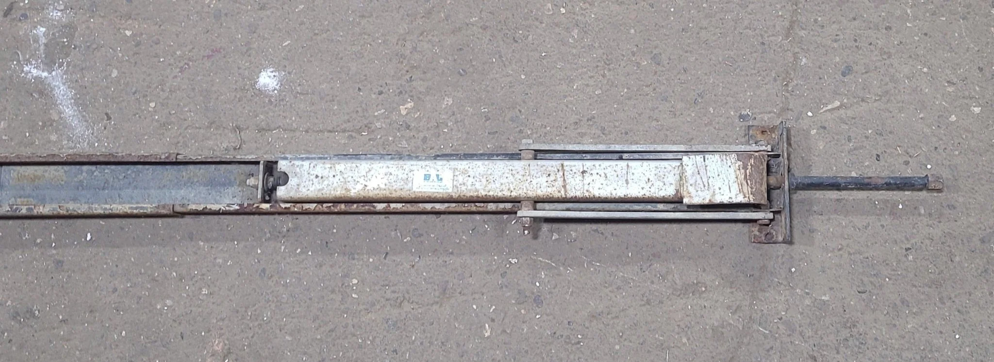 Used Telescopic Stabilizer Jack 85" - Image 4