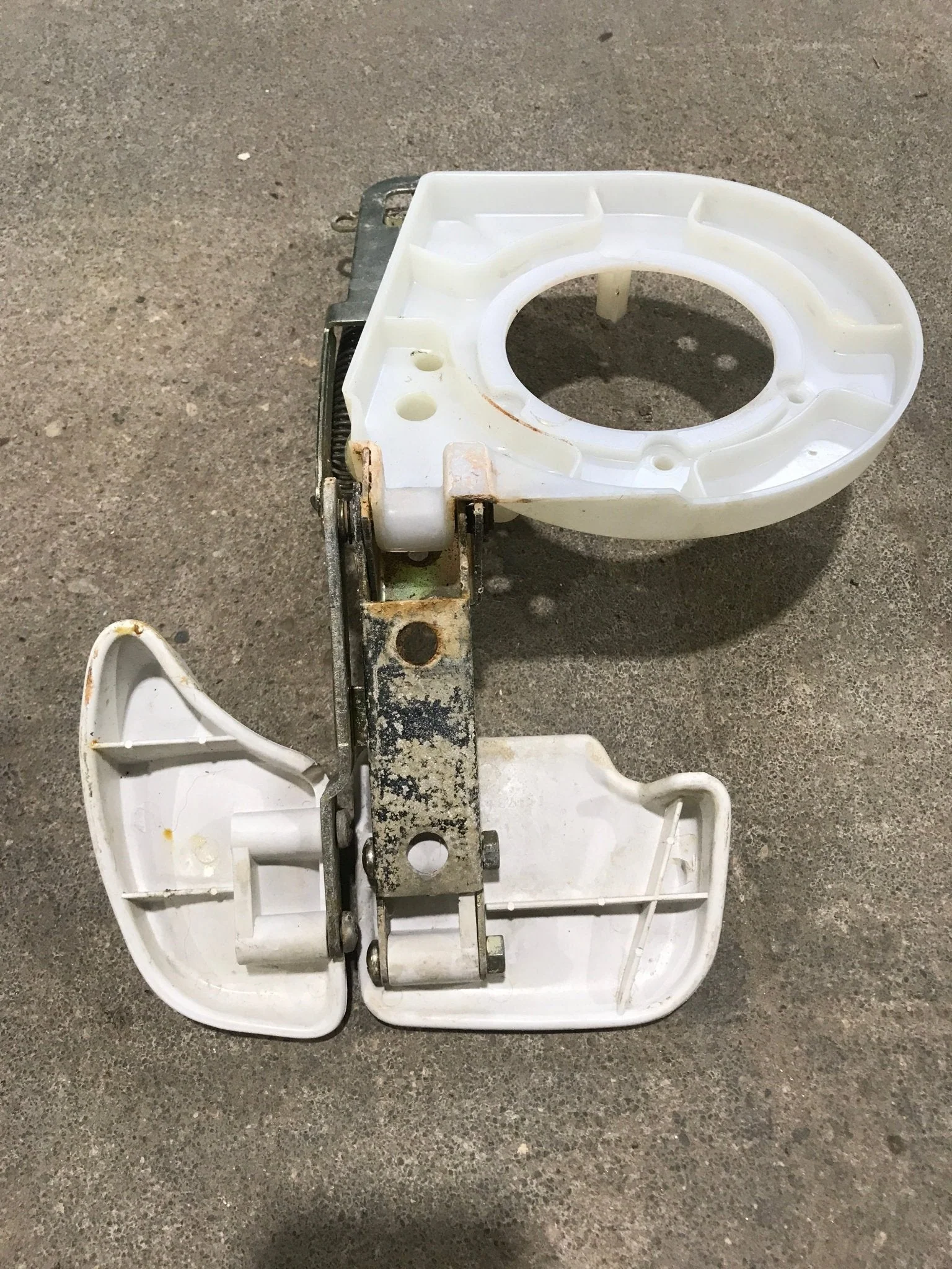 Used Thetford Toilet Flush Foot Pedal Mechanism - 33187 - Image 2