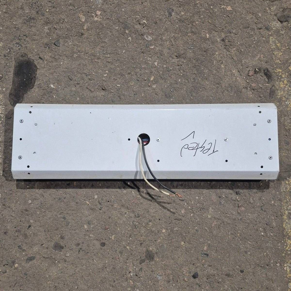 Used Thin-Lite Dual Fluorescent Light Fixture - Image 3