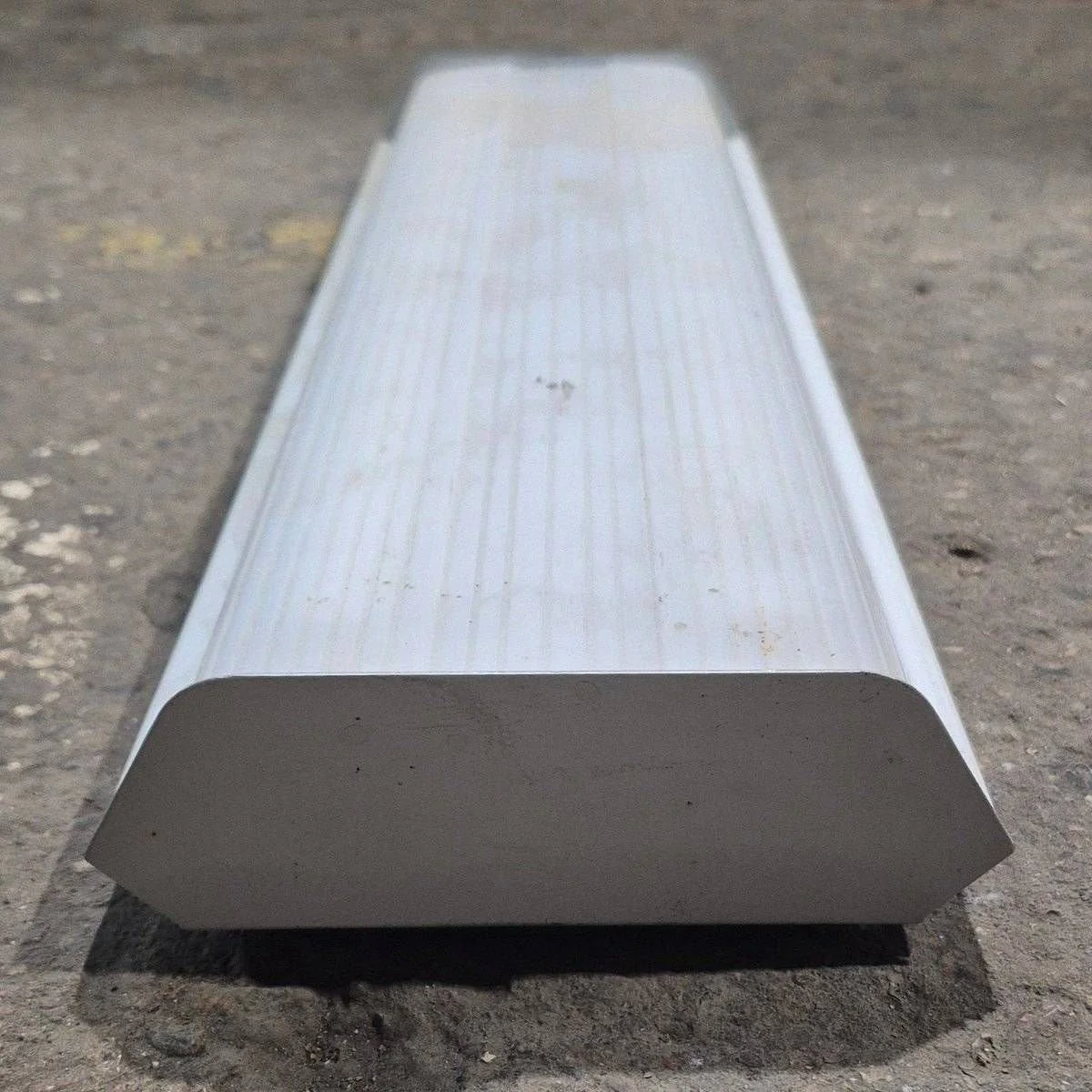Used Thin-Lite Dual Fluorescent Light Fixture - Model 134 - Image 4