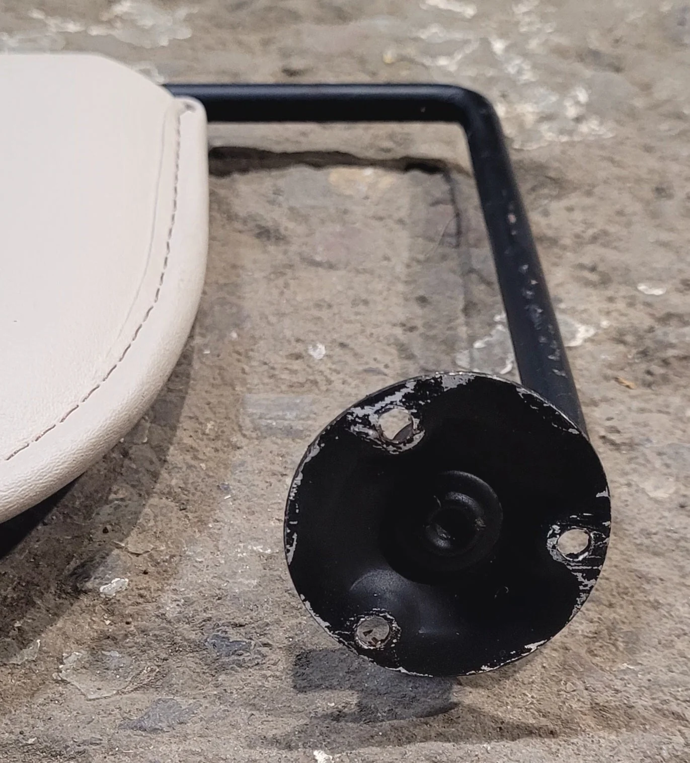 Used Thor Pinnacle Sun Visor - Image 3