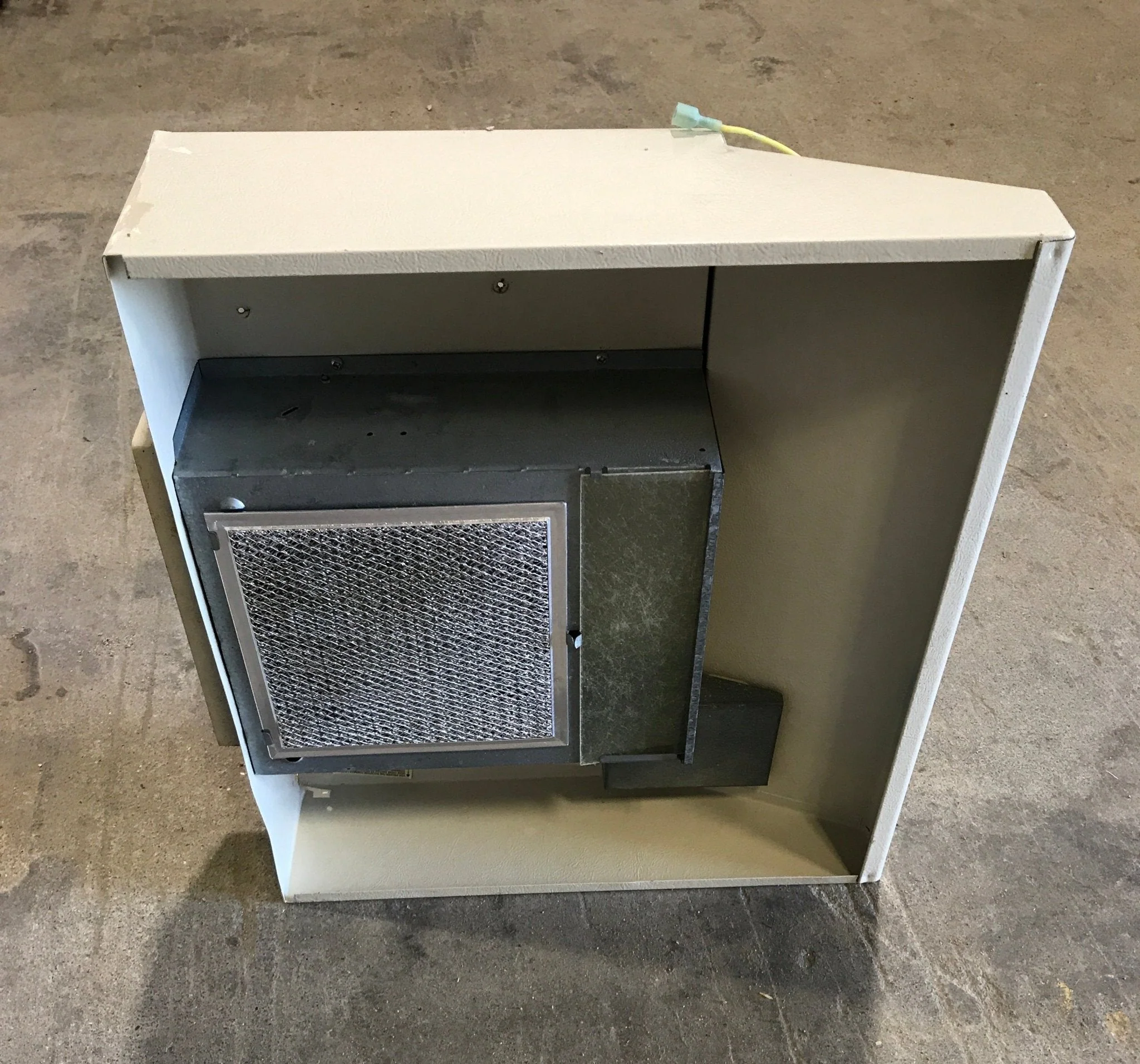 Used Ventline RV Range Hood Fan CC317-2 - Image 3