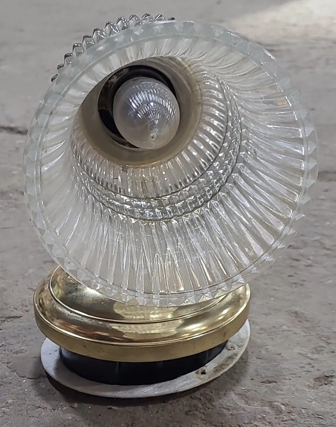 Used Wall Mount Light - Image 2