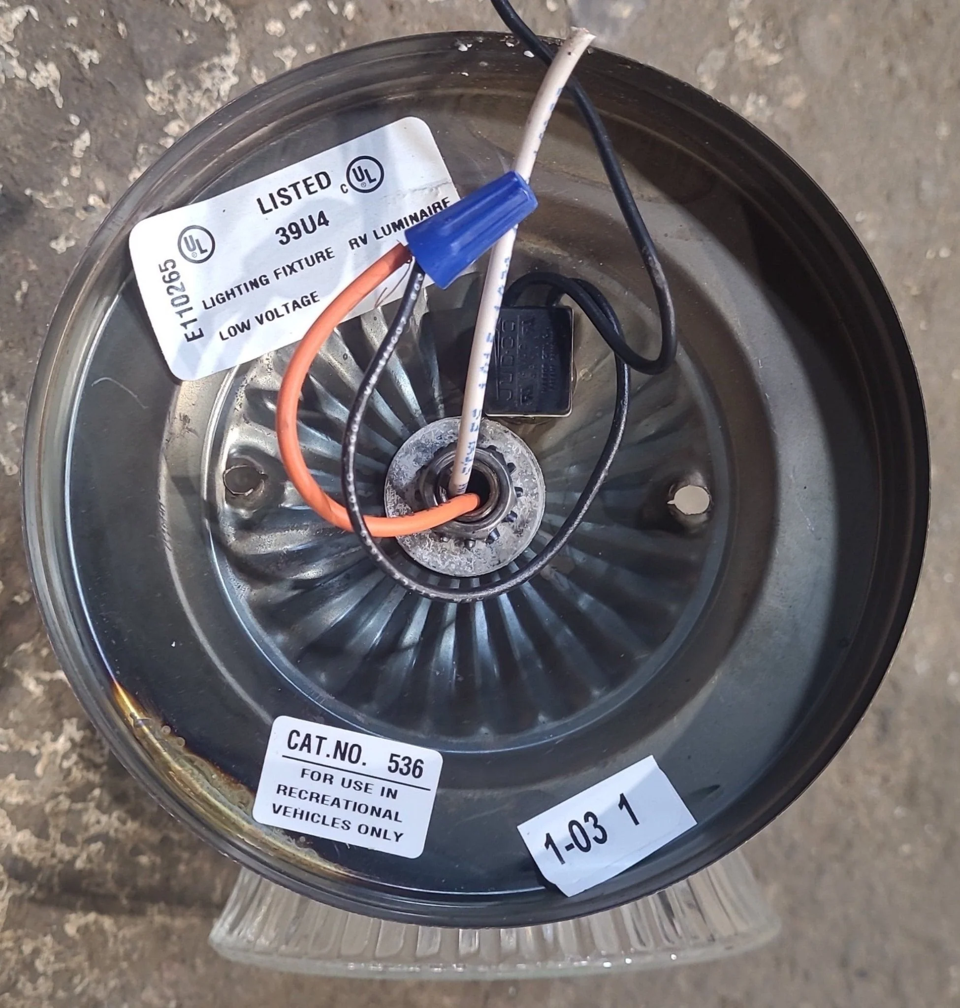 Used Wall Mount Light - Image 4