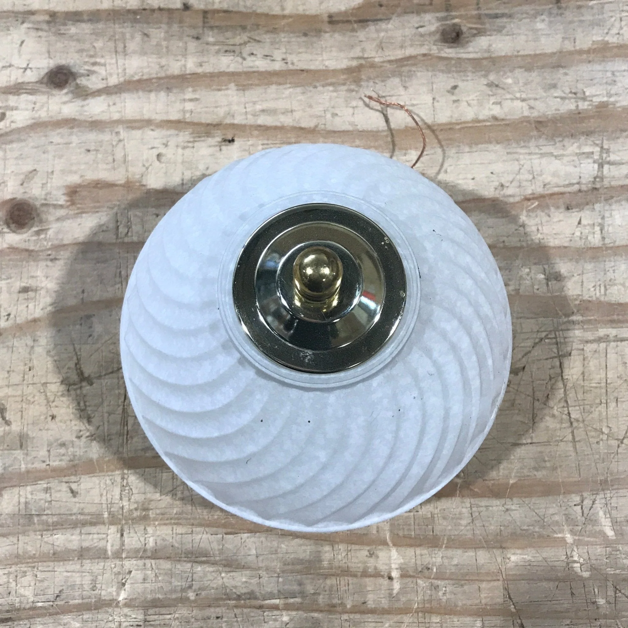 Used Wall Mount Light with Switch - Image 2