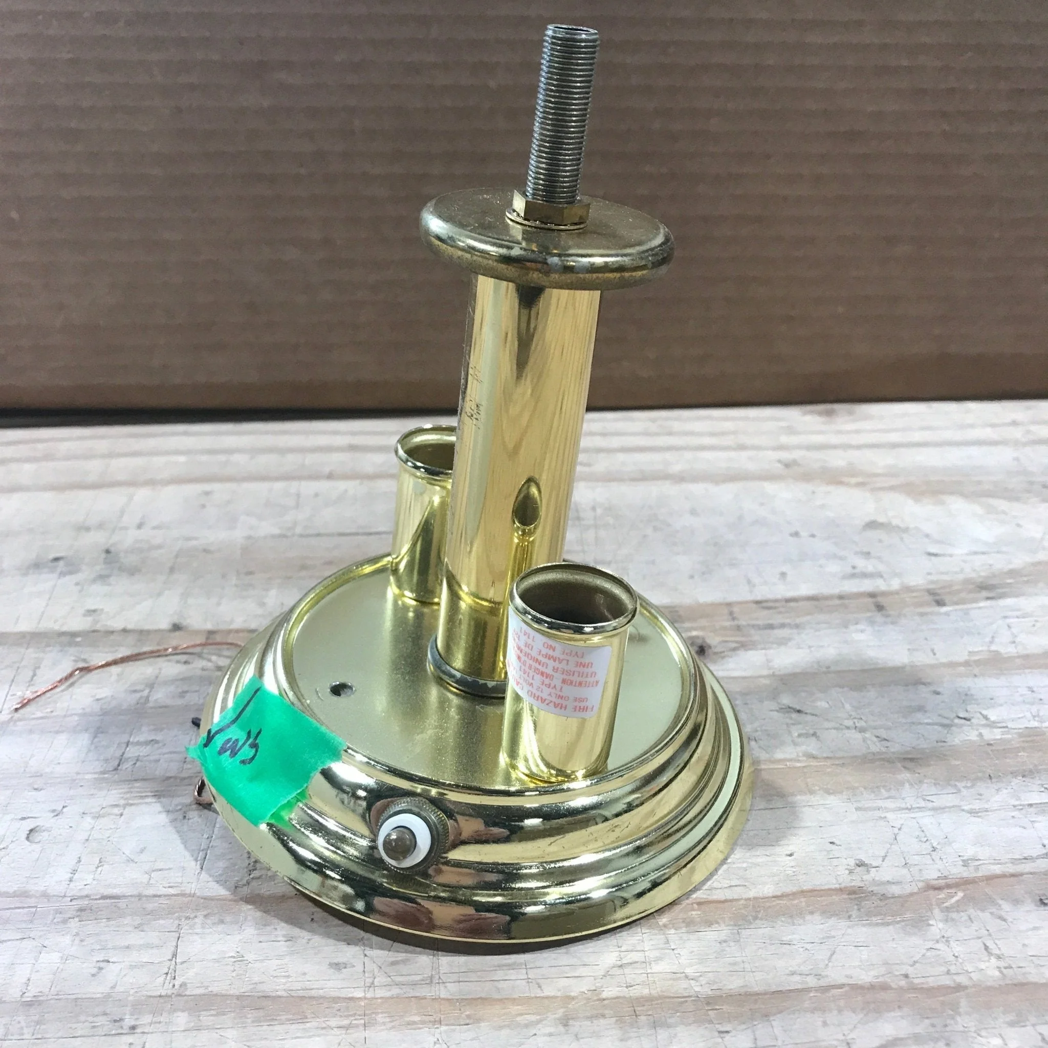 Used Wall Mount Light with Switch - Image 4