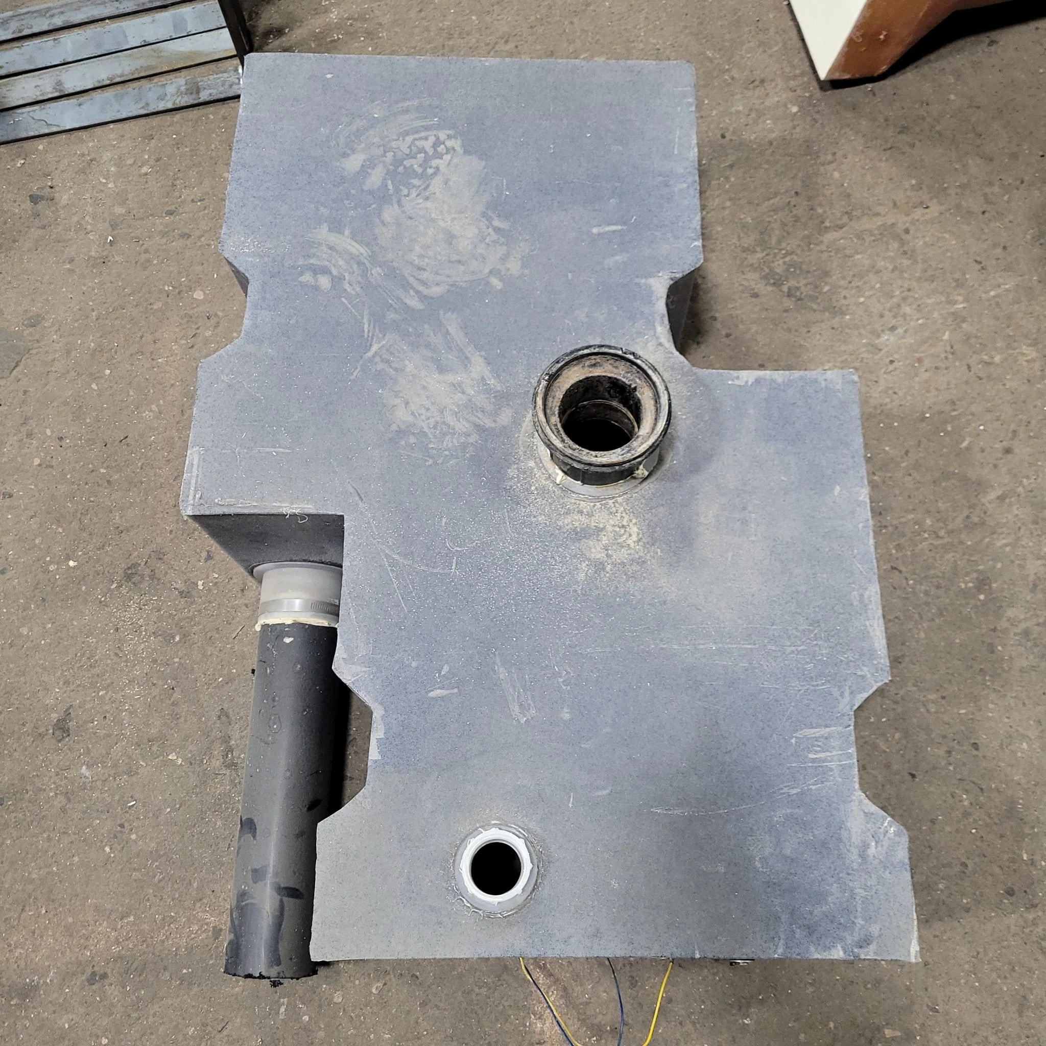 Used Waste/ Black Water Tank 36" x 25 1/4" x 10" - Image 2