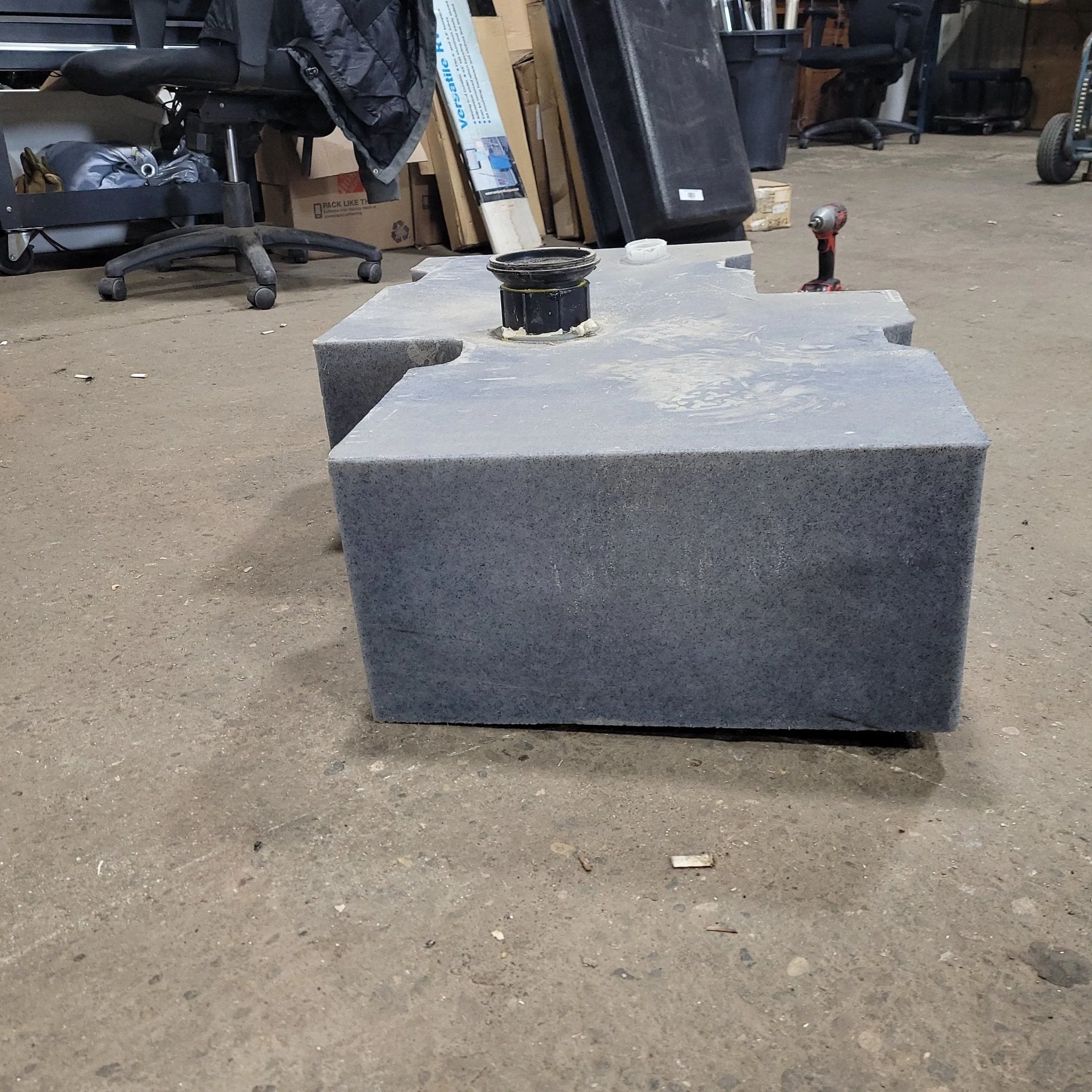 Used Waste/ Black Water Tank 36" x 25 1/4" x 10" - Image 4