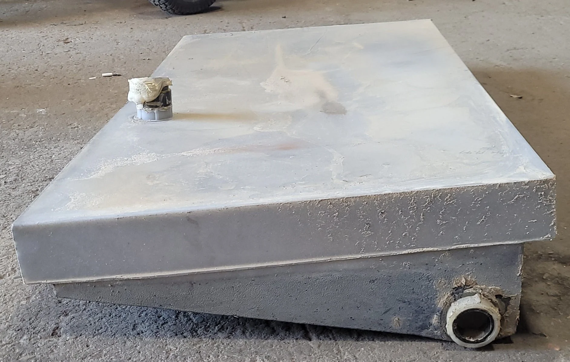 Used Waste/ Grey Water Tank 52" X 23 3/4" X 8" - Image 4