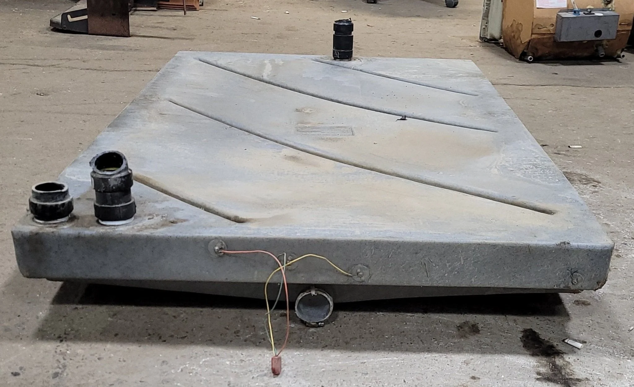 Used Waste/ Grey Water Tank 54 1/2" X 33 1/2" X 6" - Image 4