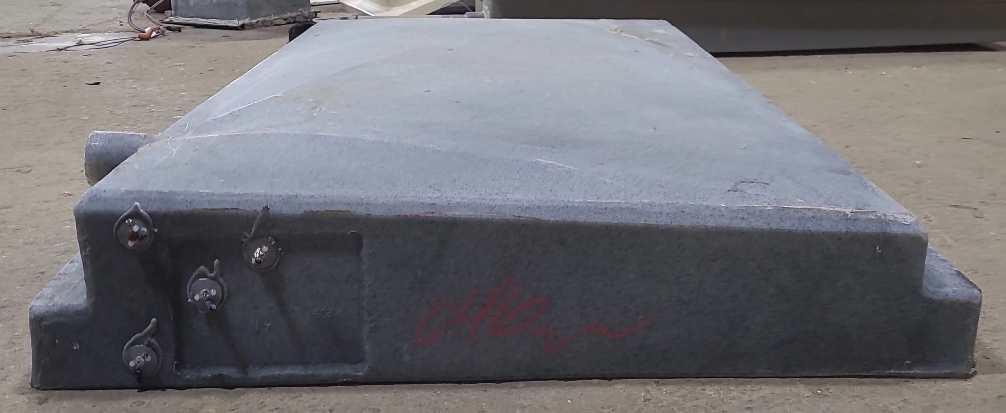 Used Waste/ Grey Water Tank 56" X 32 1/4" X 7" - Image 4