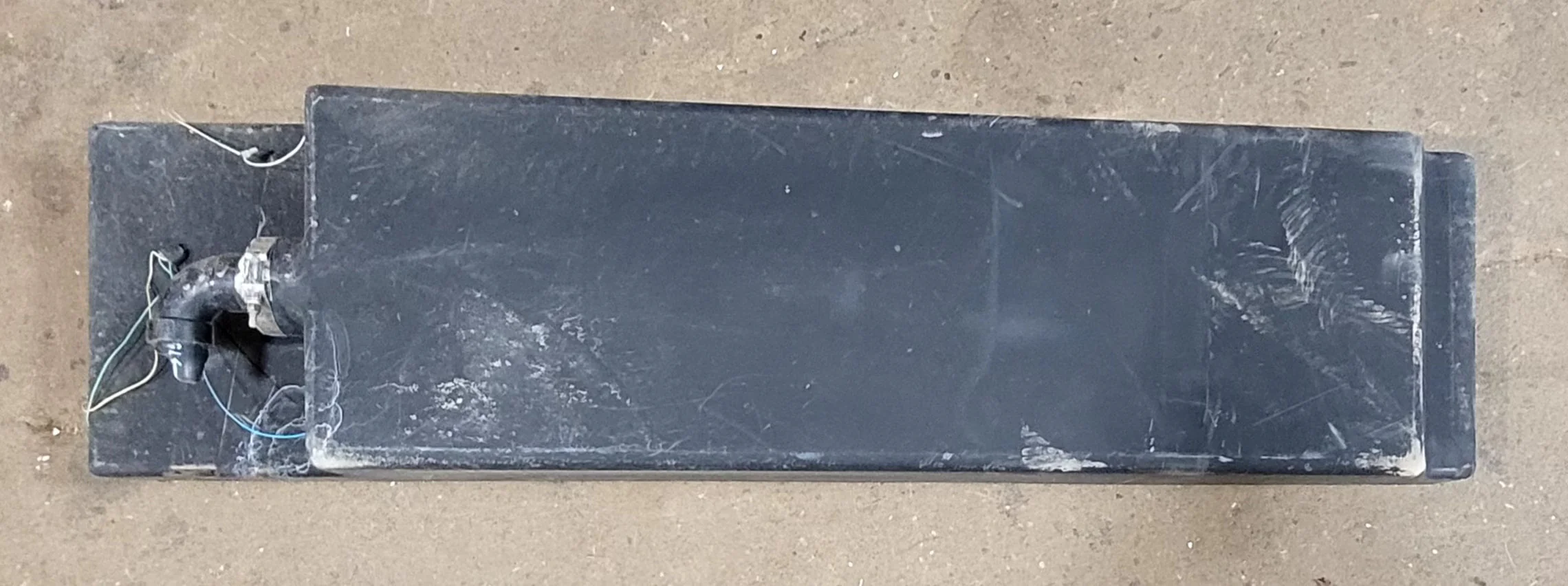 Used Waste/ Grey Water Tank 60 1/2" X 15" X 8 1/4" - Image 4