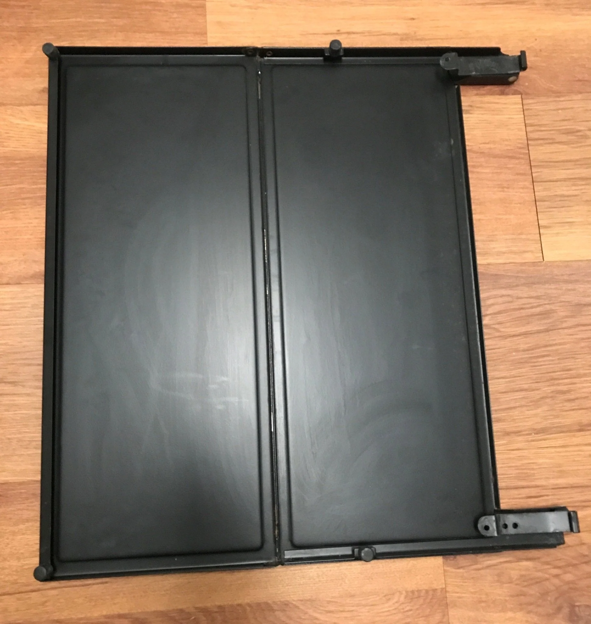Used Wedgewood/Atwood Stove Bi fold Cover for R2137BGP - Image 3