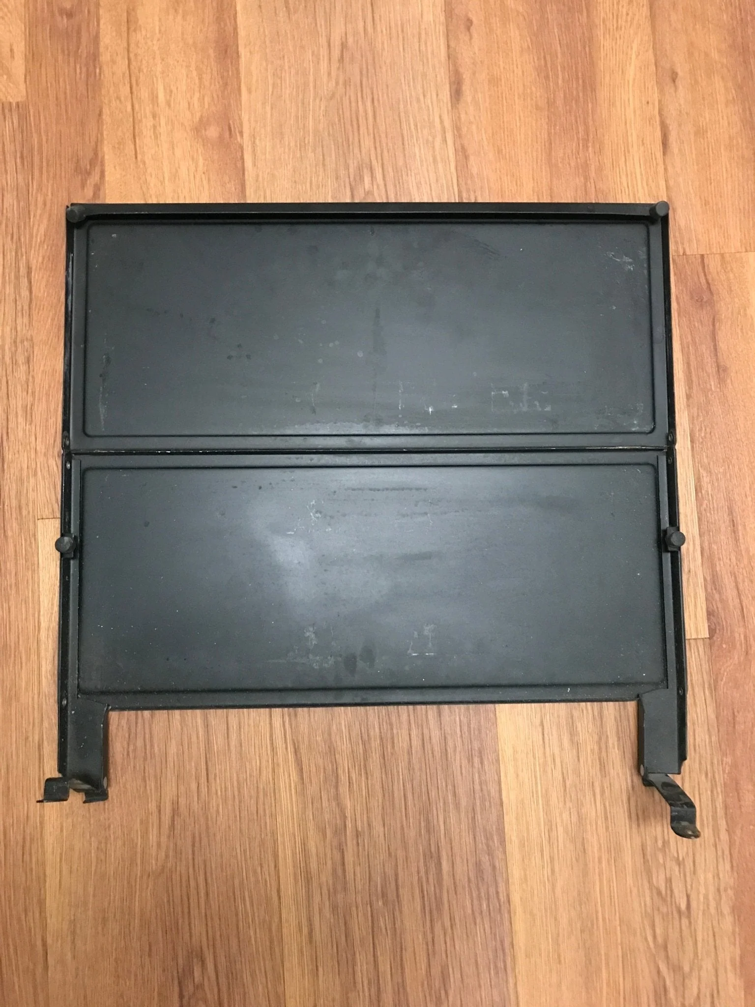 Used Wedgewood/Atwood Stove Bi fold Cover for R2137BGP (BLACK) - Image 2