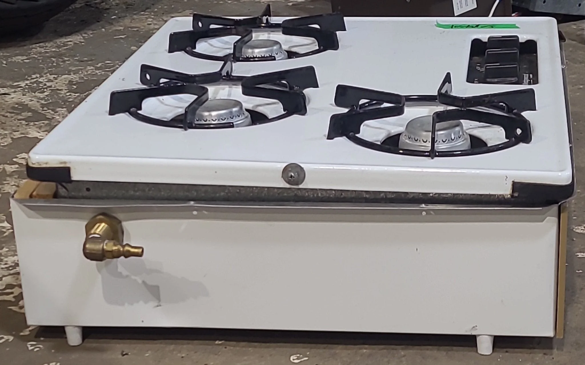 Used Wedgewood D-30 3 Burner RV Cooktop - Image 4