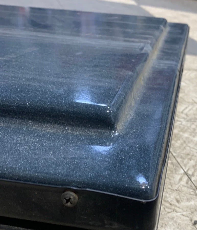 Used Atwood/ Wedgewood Oven Door, Has Glass Front Panel - 19" X 16 1/2" - Image 4