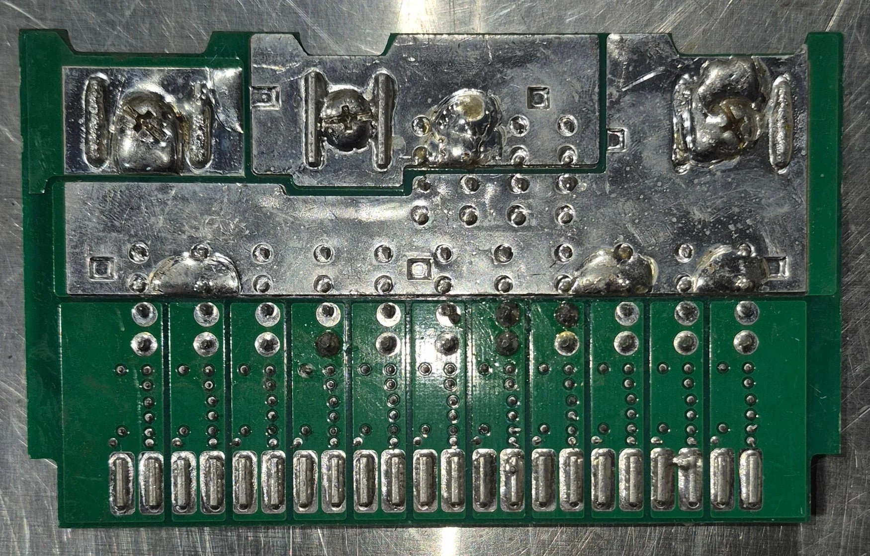 Used WFCO/ Arterra Fuse Block - 3A0-0000065-00 - Image 2