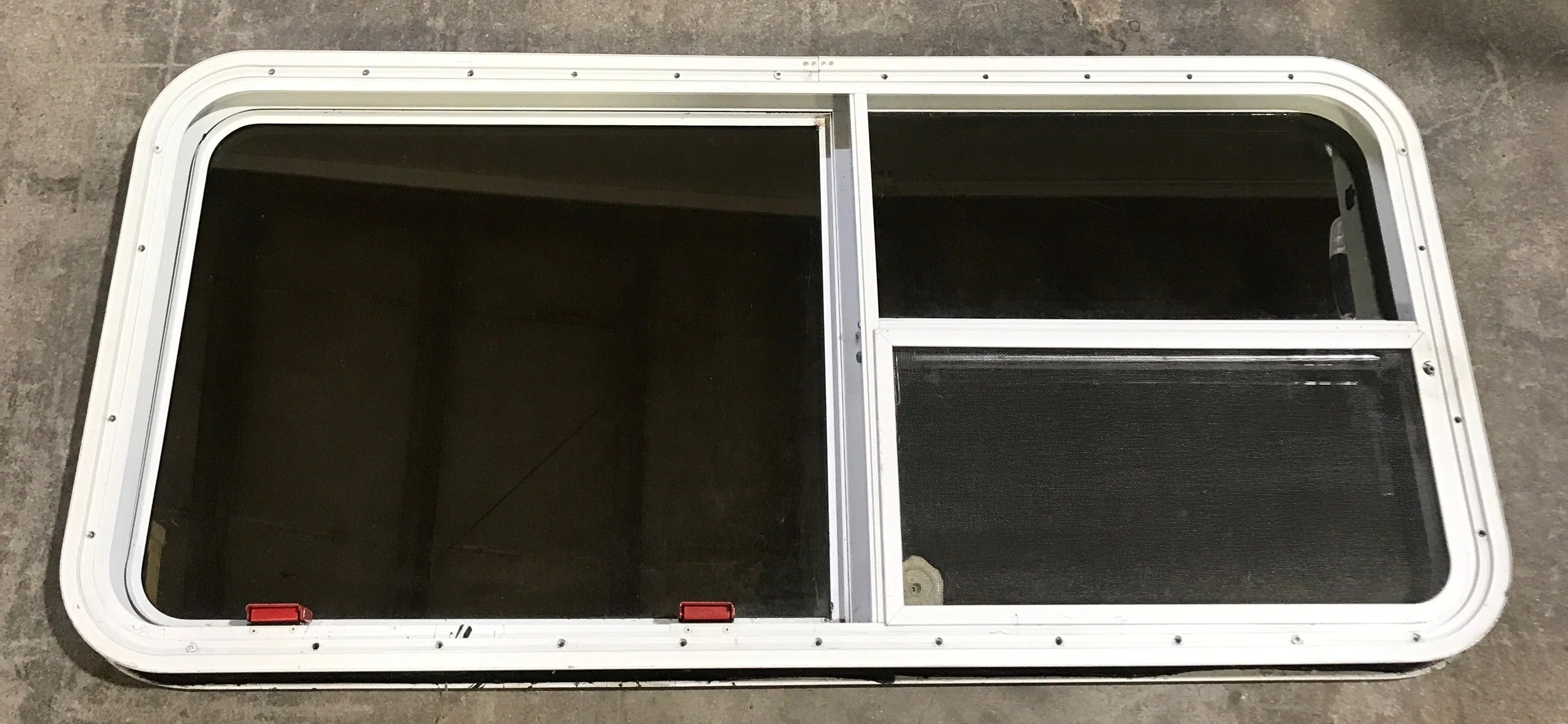 Used White Emergency Opening Window : 47 1/2" W x 21 1/2" H x 2" D - Image 4