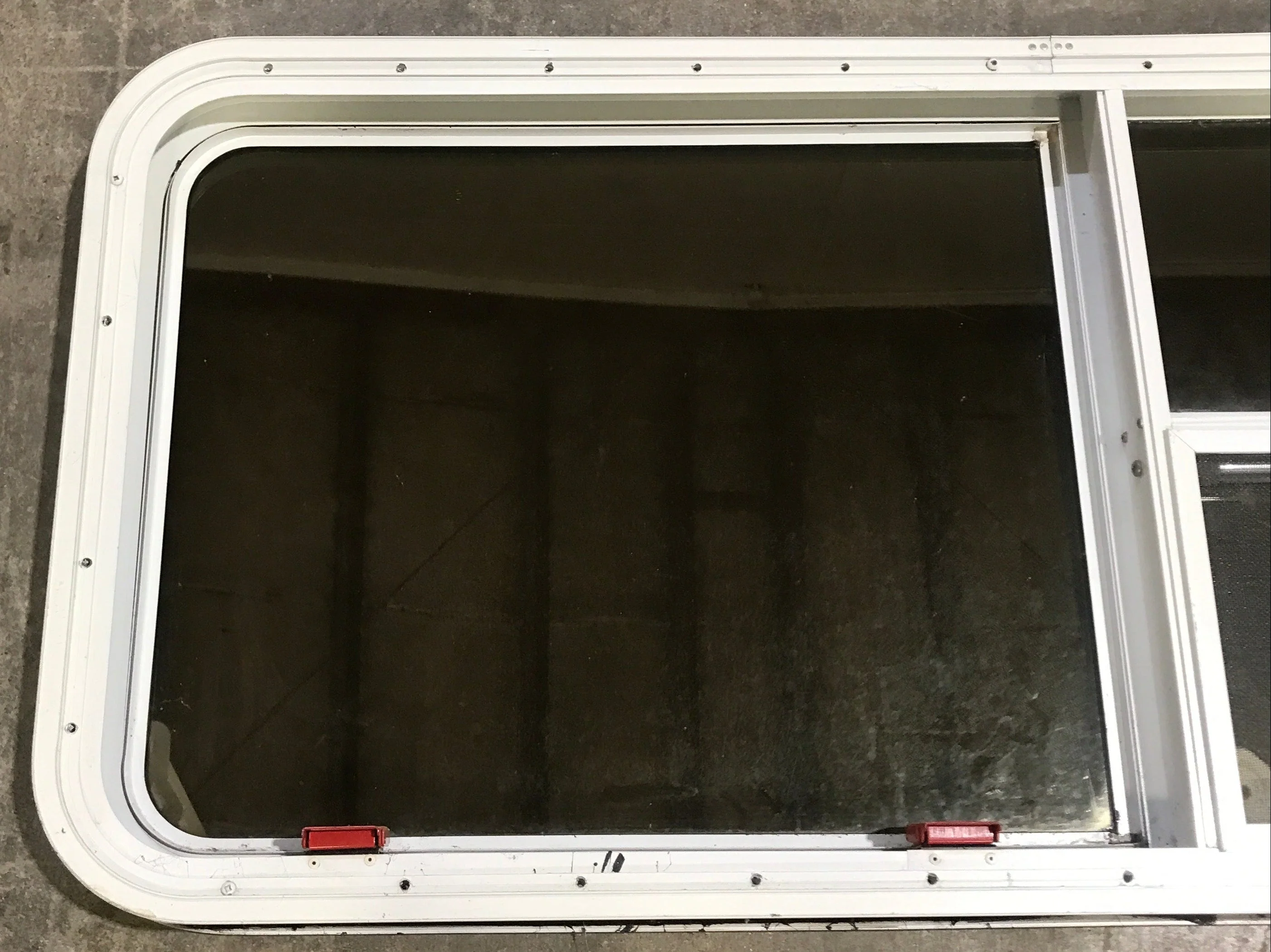 Used White Emergency Opening Window : 47 1/2" W x 21 1/2" H x 2" D - Image 5